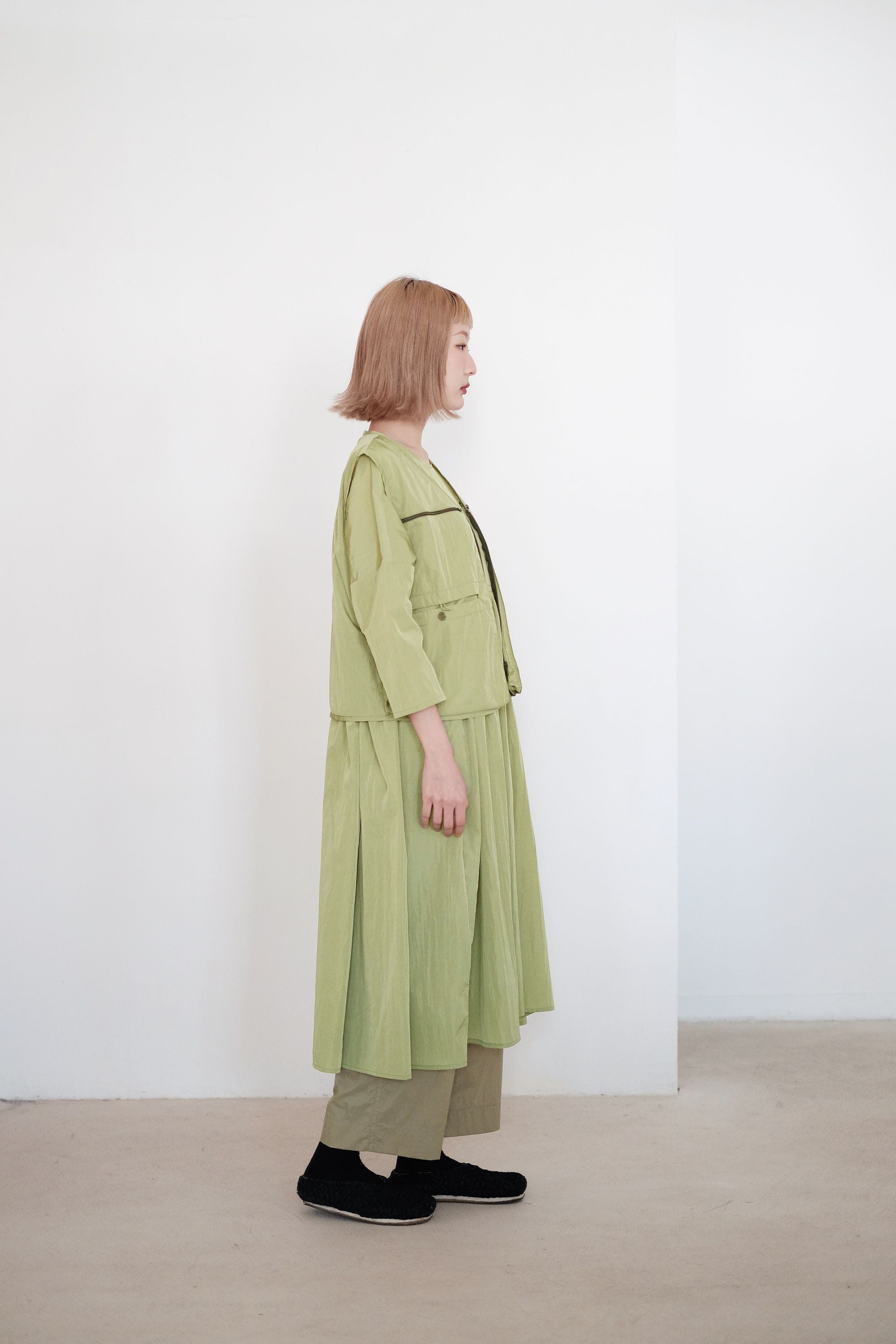 MIA DRESS (GREEN) | 青草綠色寬鬆碎摺長裙