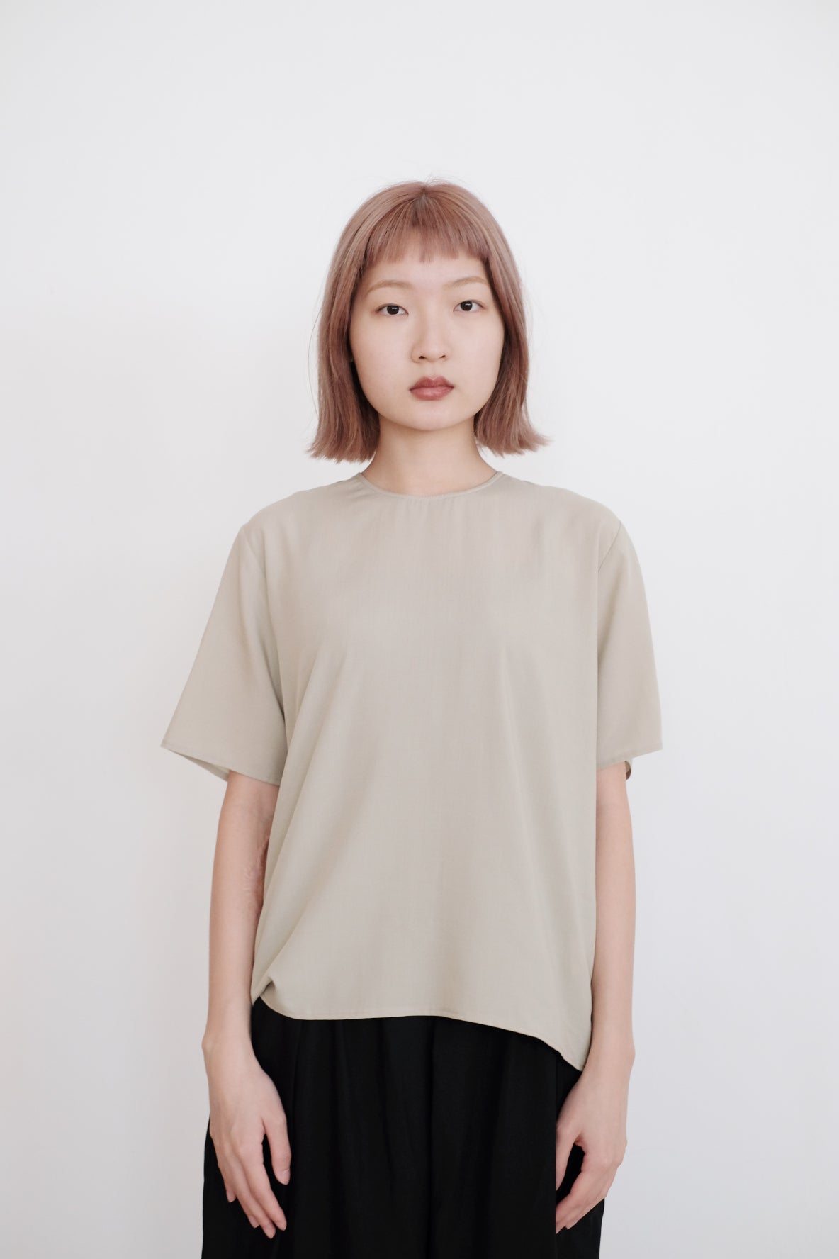 AMELIA BLOUSE (MATCHA) | 淡抹茶色短袖上衣