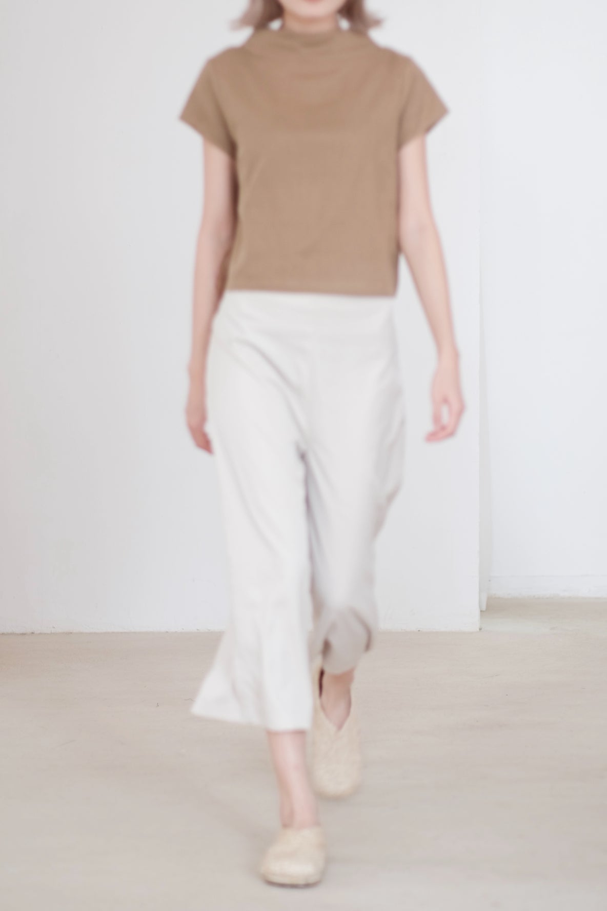 SILLIAN TROUSERS (BEIGE)