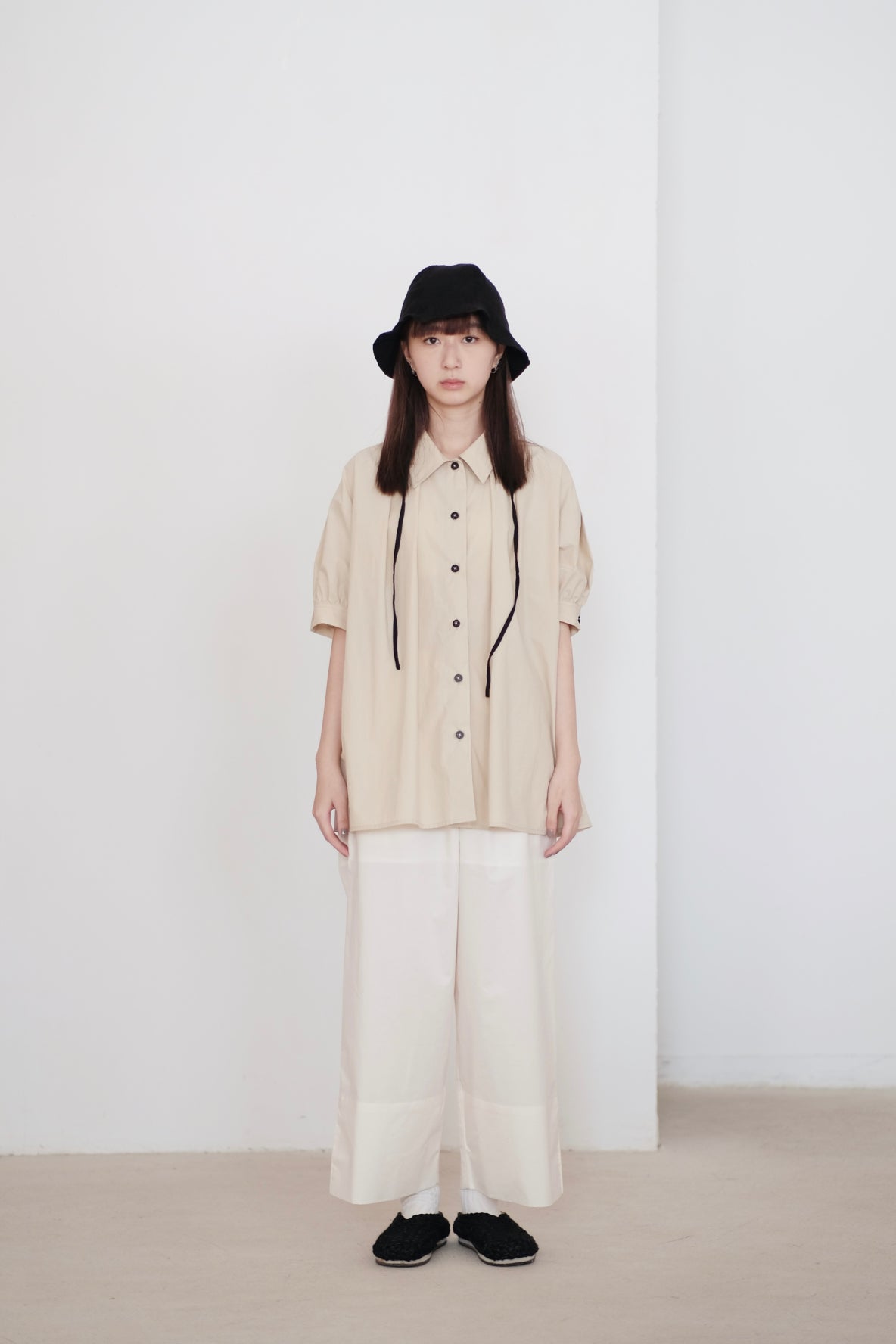 WREN IN SHORT SLEEVES (BEIGE)