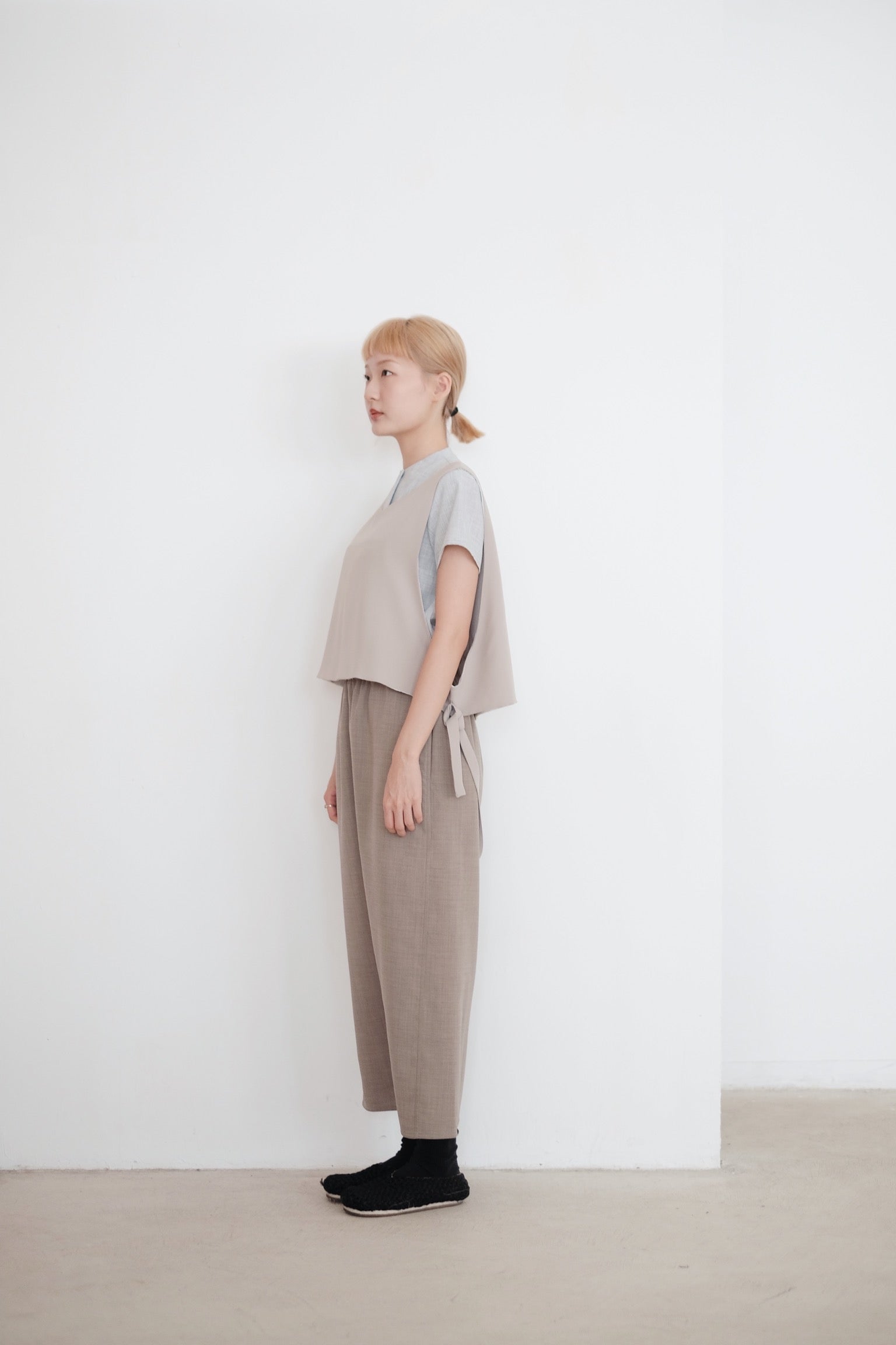 AIKO’s SLIM TOP (GREY)