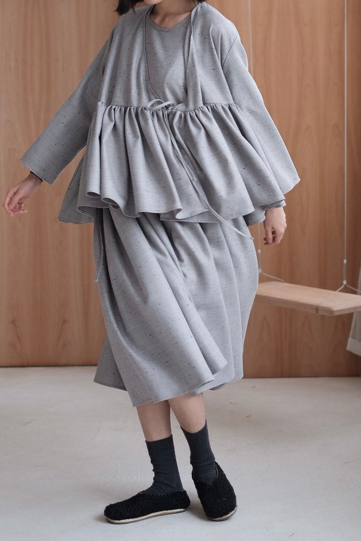 KĒKI LAYER BLOUSES WITH STRAPPING (GREY)