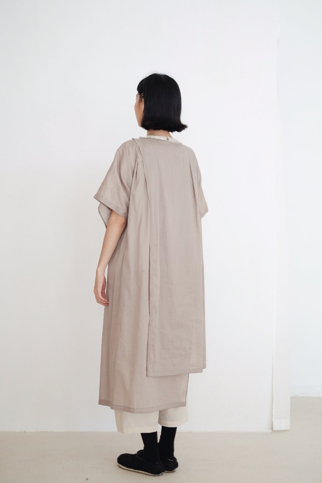 DREAMSCAPER DRESS (WARM GREY)