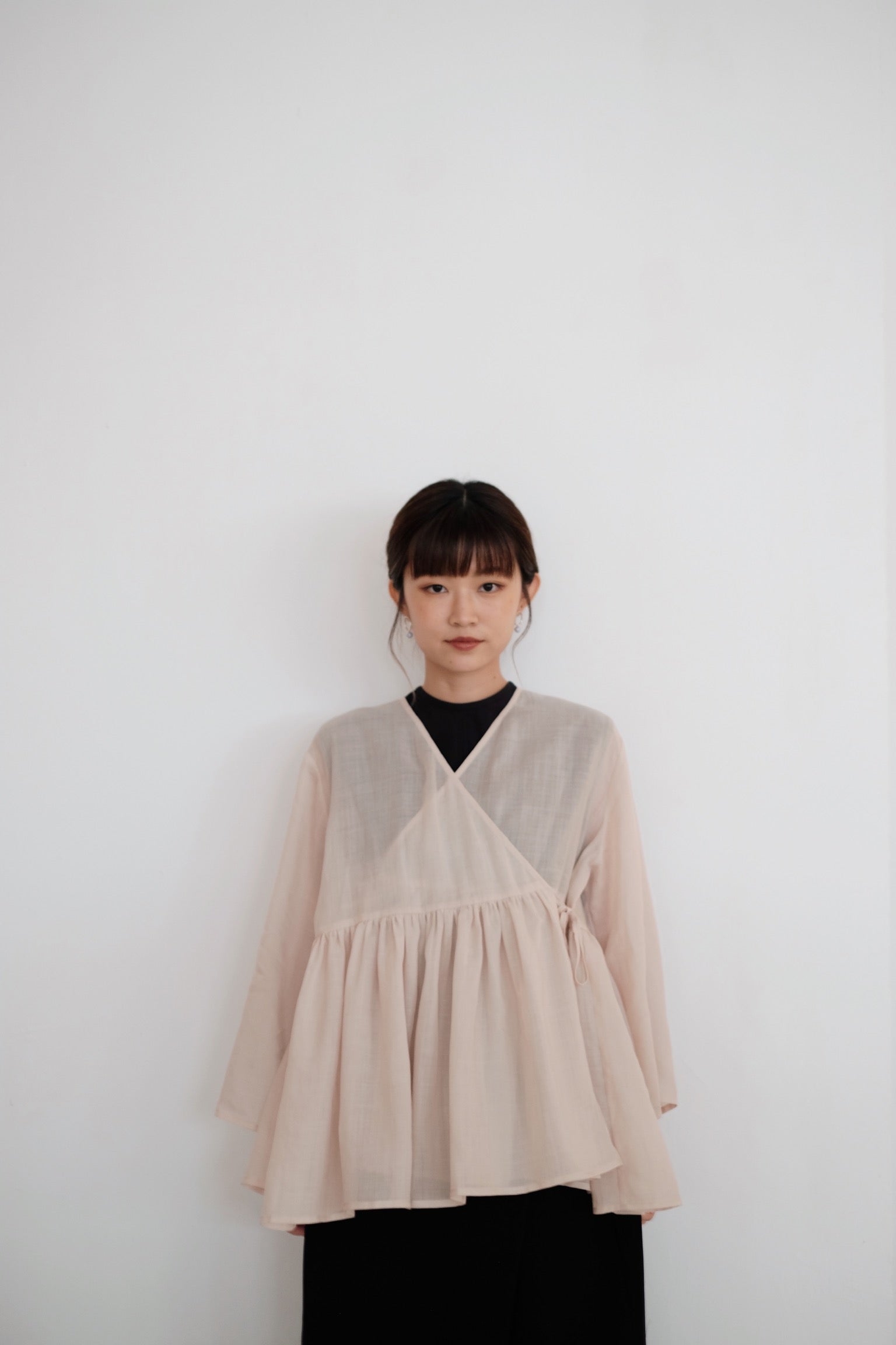 KĒKI LAYER BLOUSES WITH STRAPPING (PEARL)