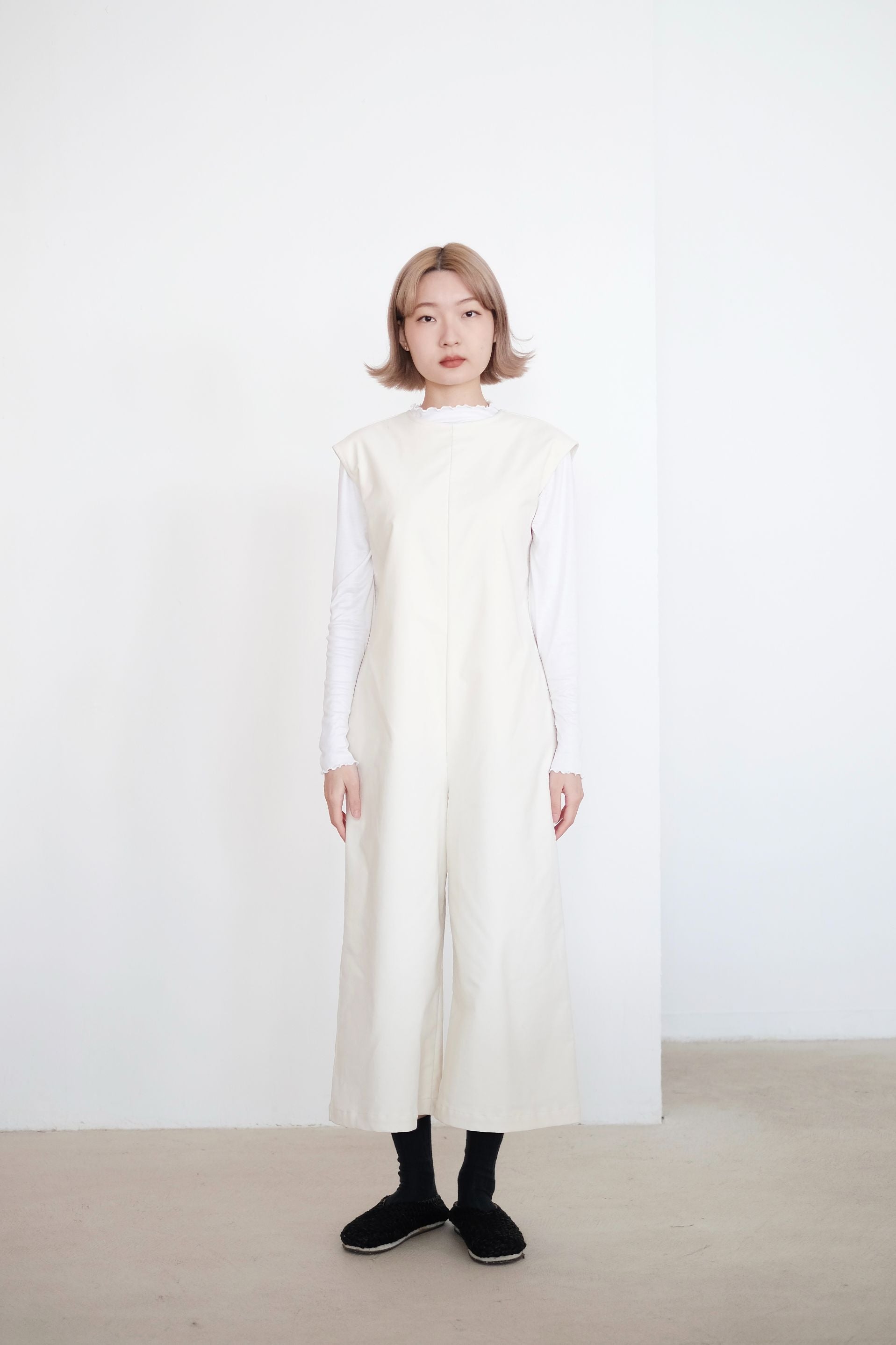 MERRY JUMPSUIT (WHITE)