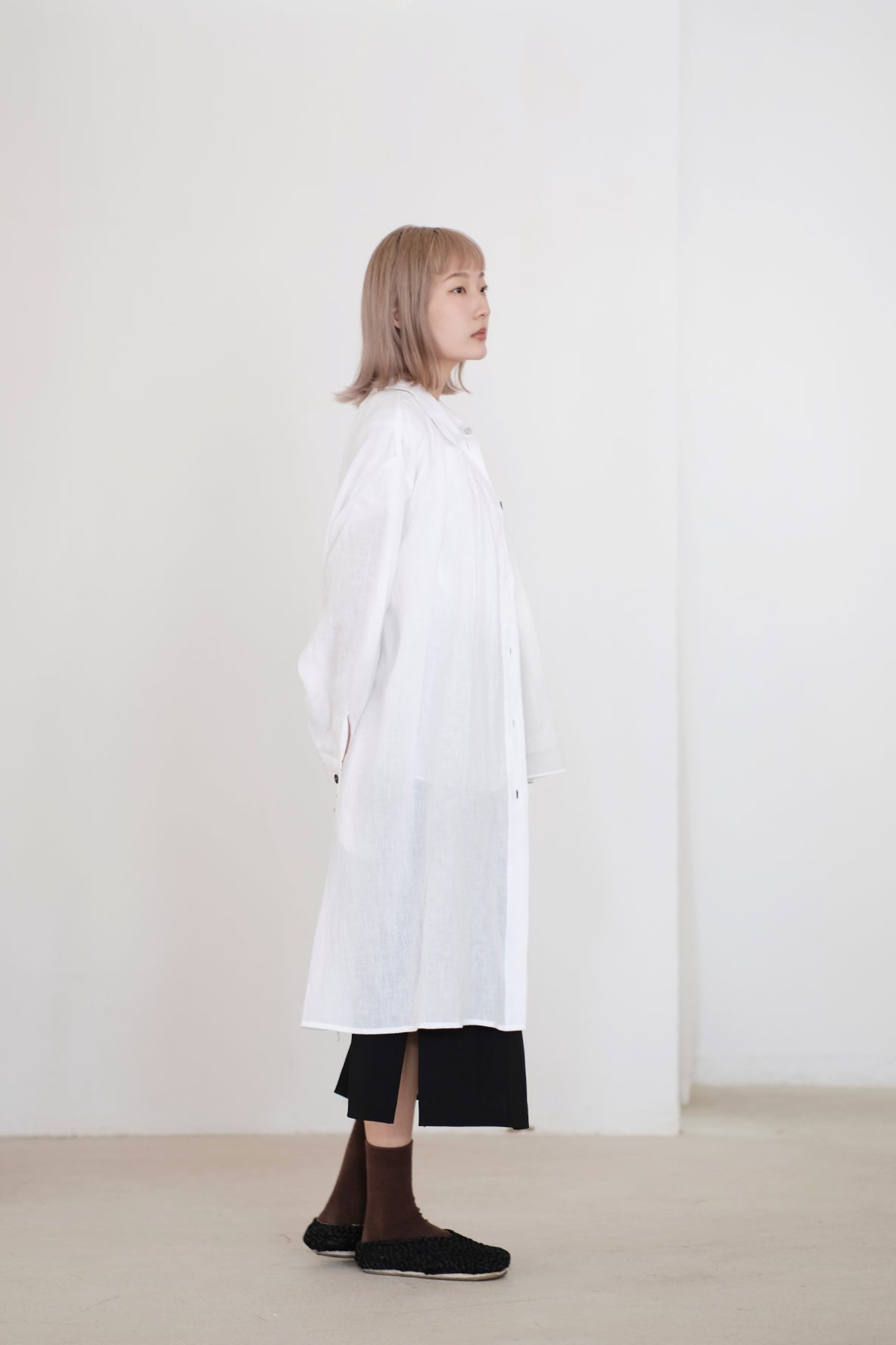 WRENNY LONG SHIRT DRESS (WHITE)