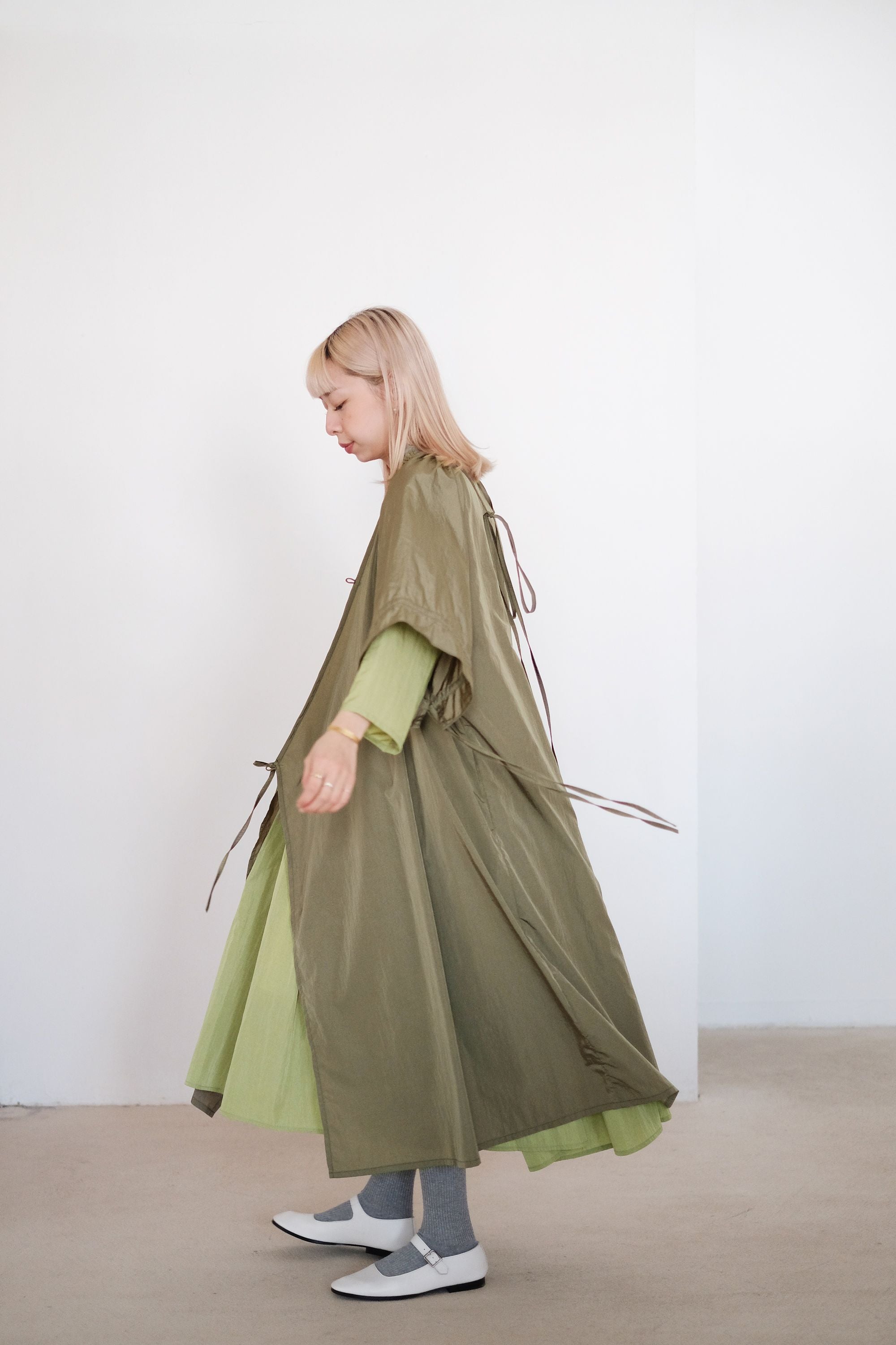 MIA DRESS (GREEN) | 青草綠色寬鬆碎摺長裙