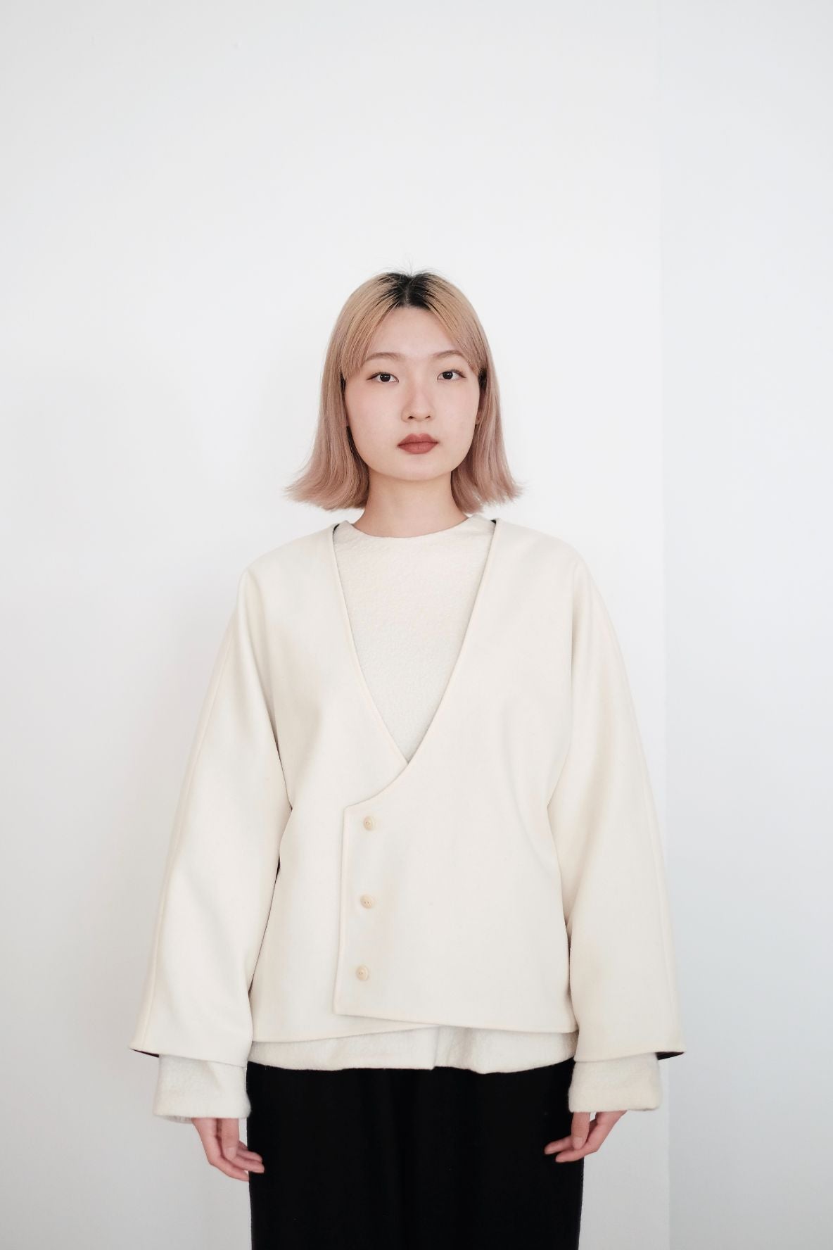 PEEK-A-BOO JACKET (CREAM)