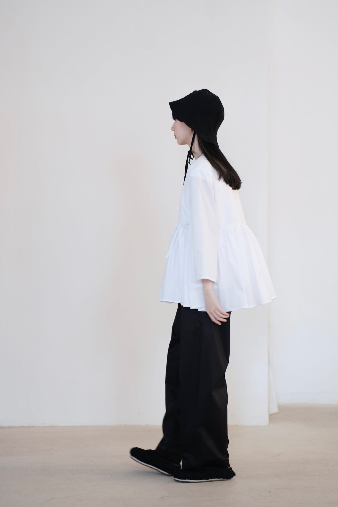 KĒKI LAYER BLOUSES WITH STRAPPING (WHITE)