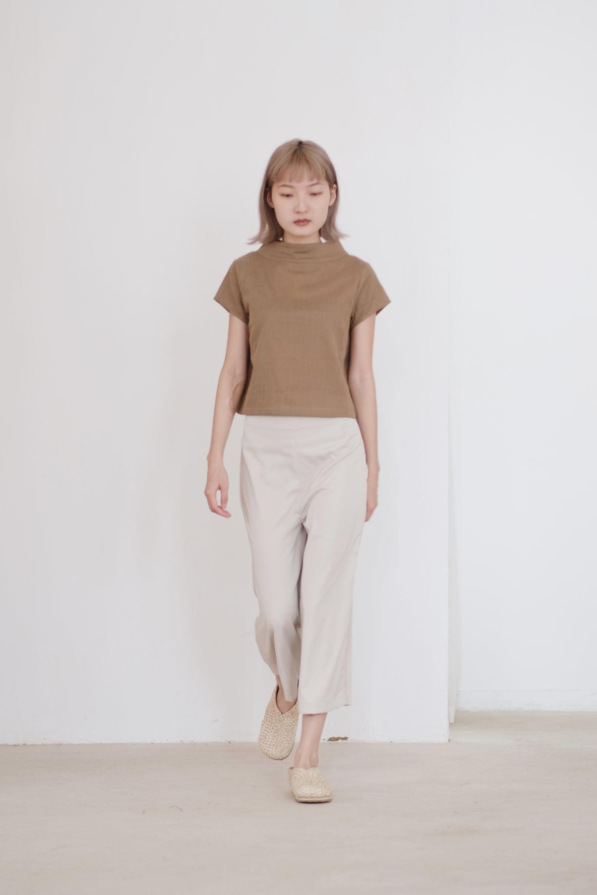 SILLIAN TROUSERS (BEIGE)