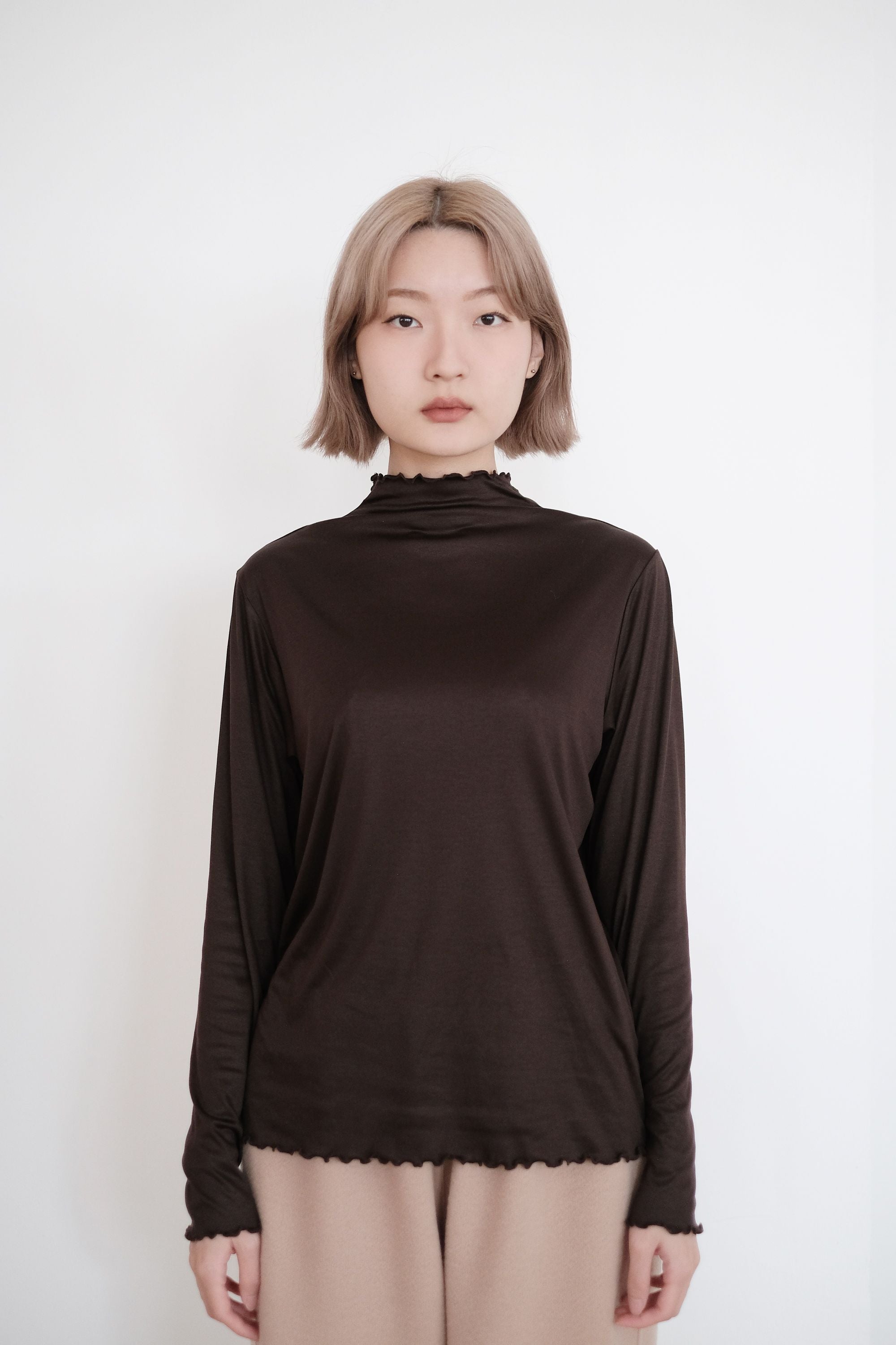 ERMIN STAND-UP COLLAR INNER TOP IN MODAL (BROWN)