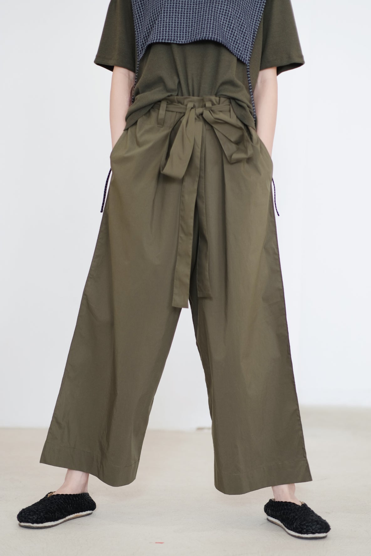 GAVINA RIBBION PANTS (OLIVE)