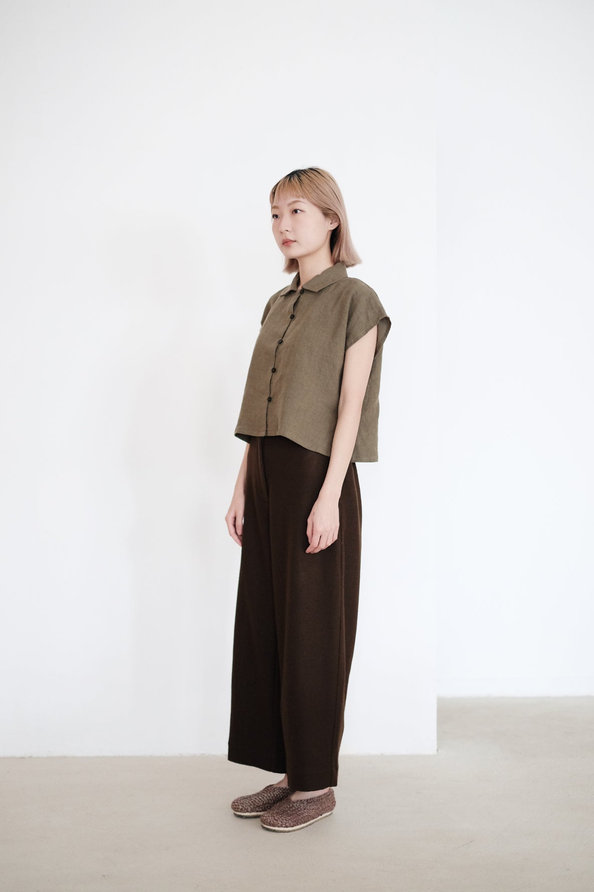 LYRA BOX BLOUSE (OLIVE)