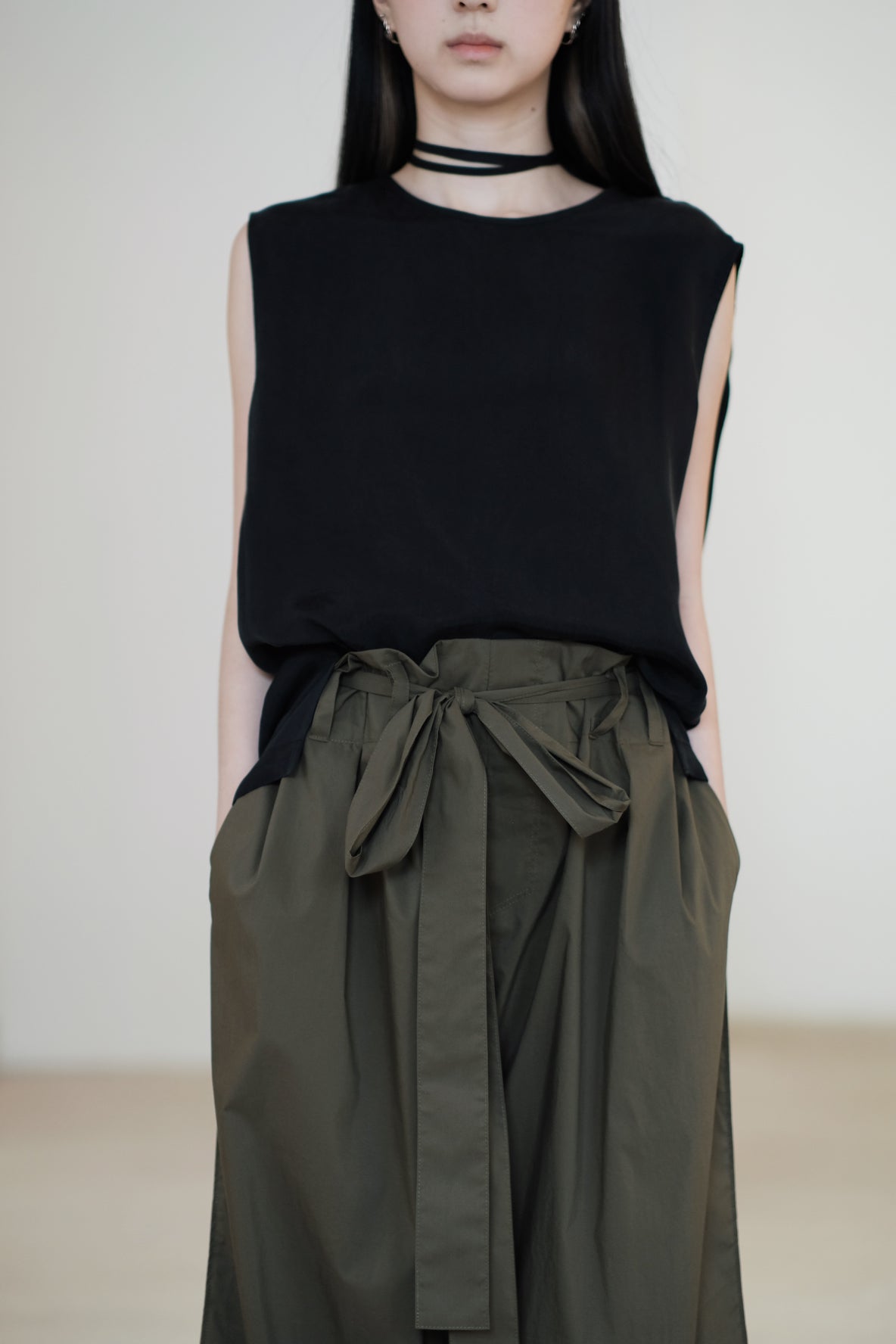 GAVINA RIBBION PANTS (OLIVE)