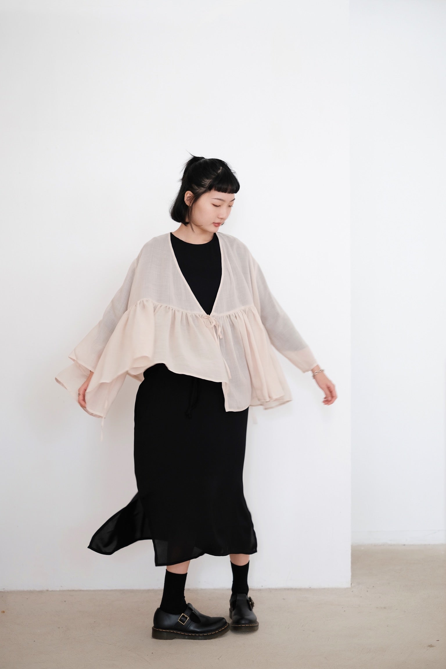 KĒKI LAYER BLOUSES WITH STRAPPING (PEARL)