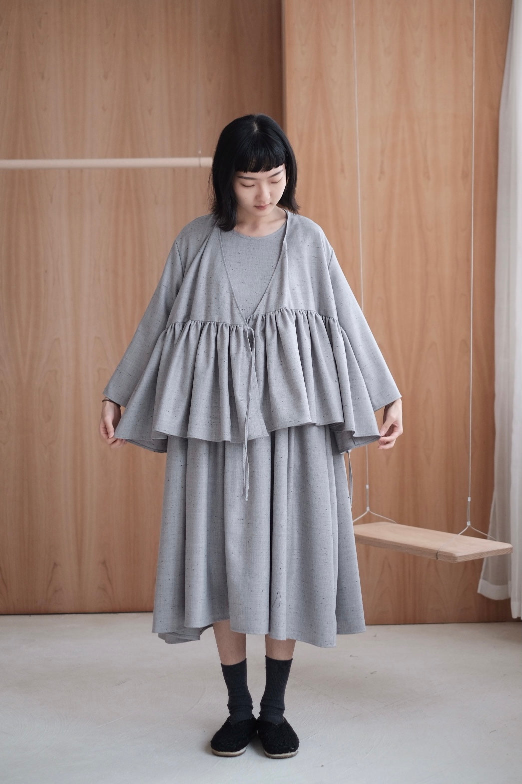 KĒKI LAYER BLOUSES WITH STRAPPING (GREY)