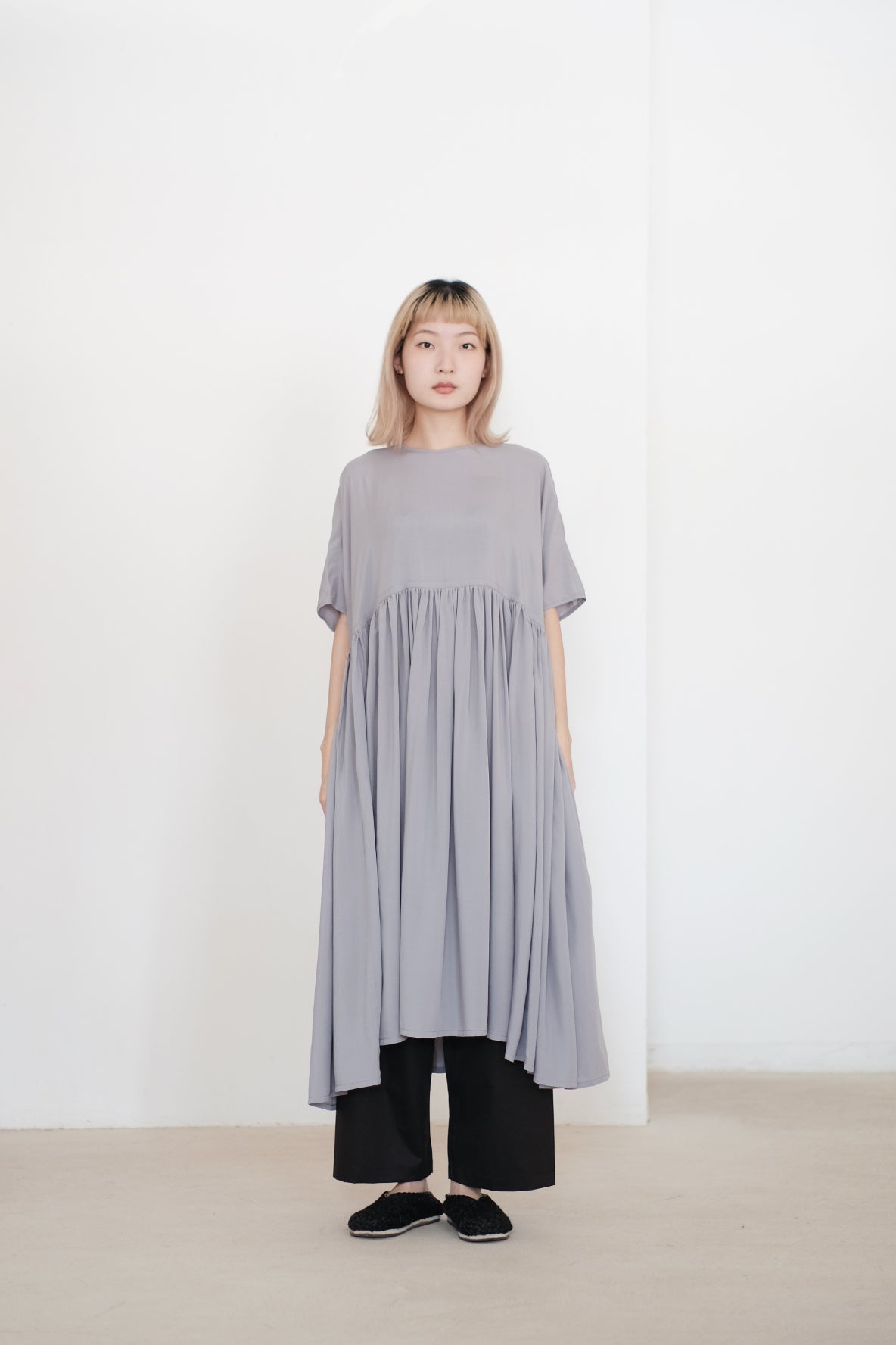 MIA DRESS (LIGHT GREY)