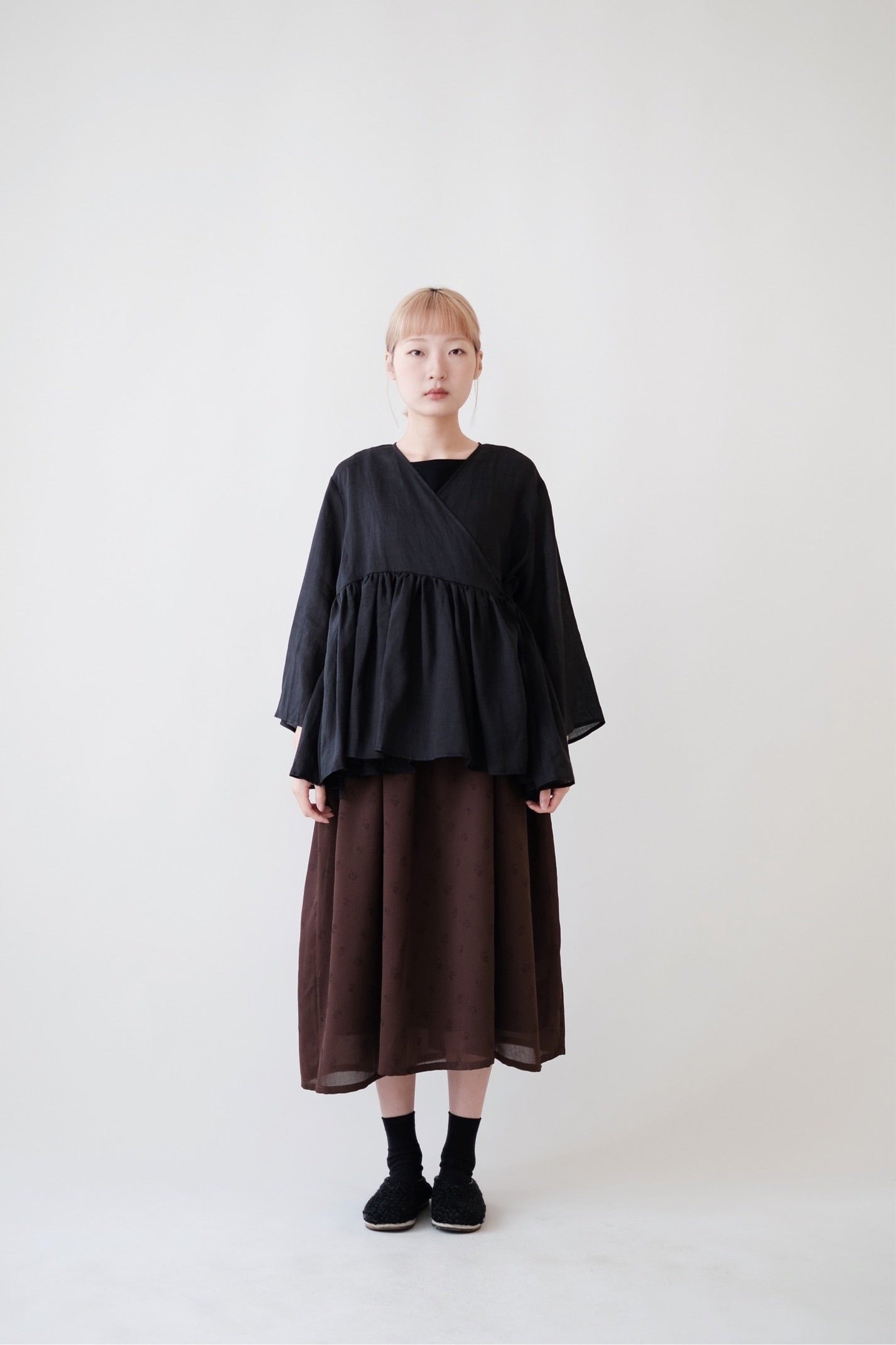 KĒKI LAYER BLOUSES WITH STRAPPING (BLACK)