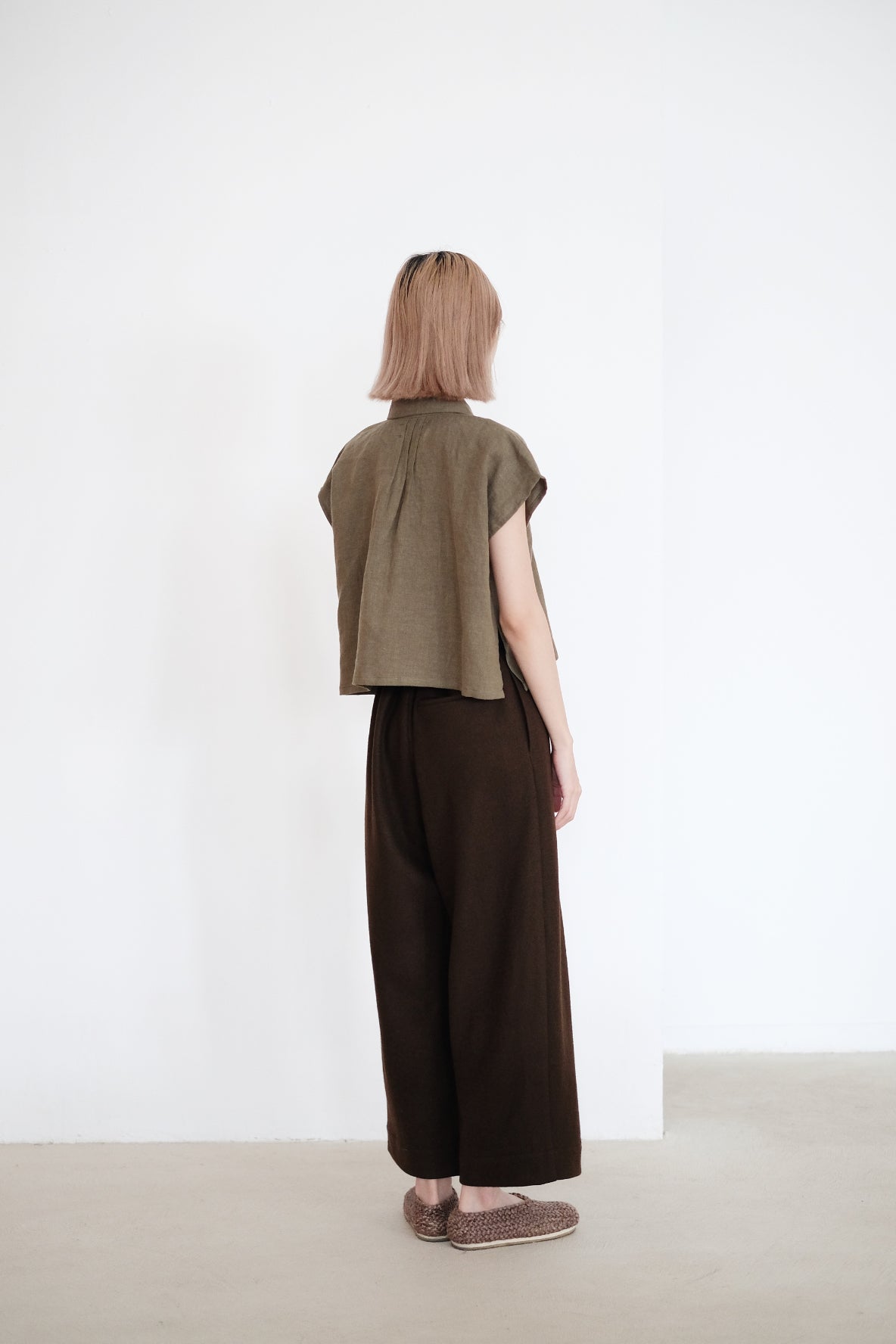 LYRA BOX BLOUSE (OLIVE)