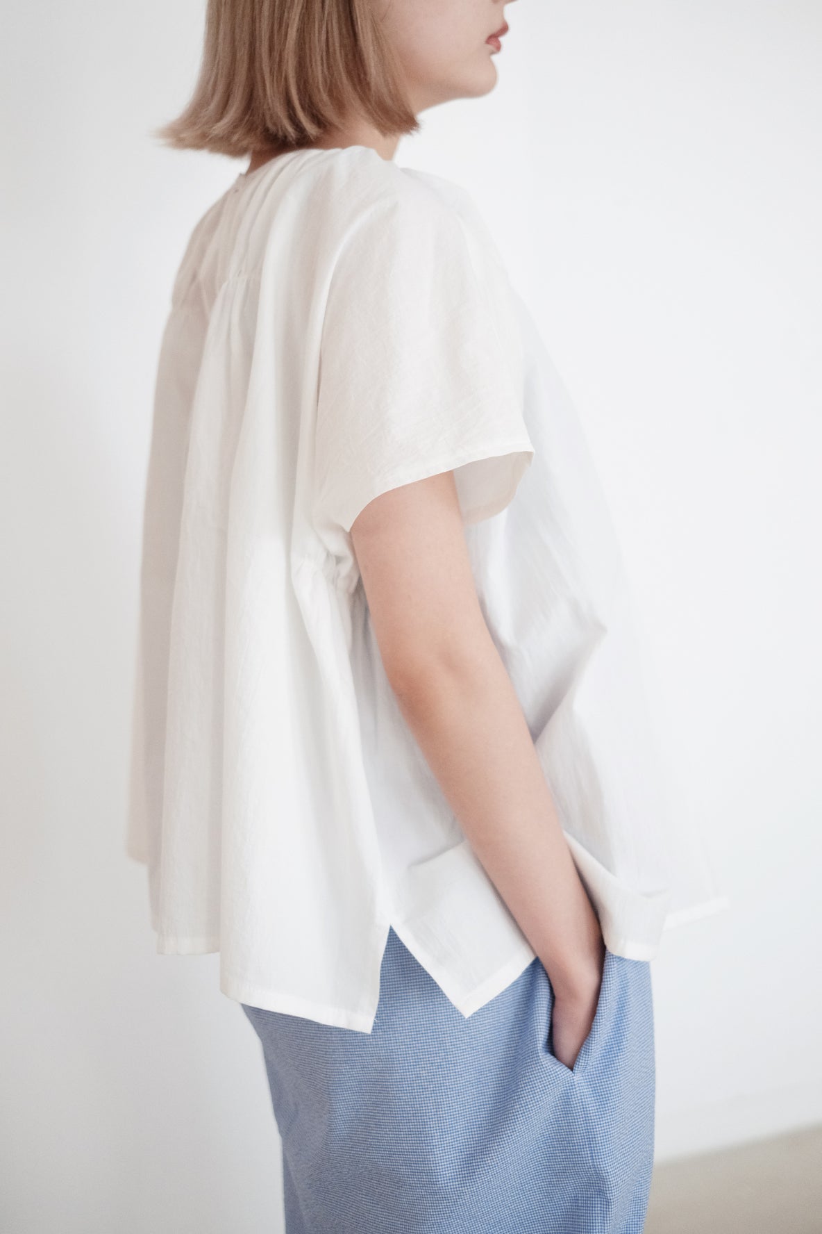 PAIGE GATHERED BLOUSE (WHITE)