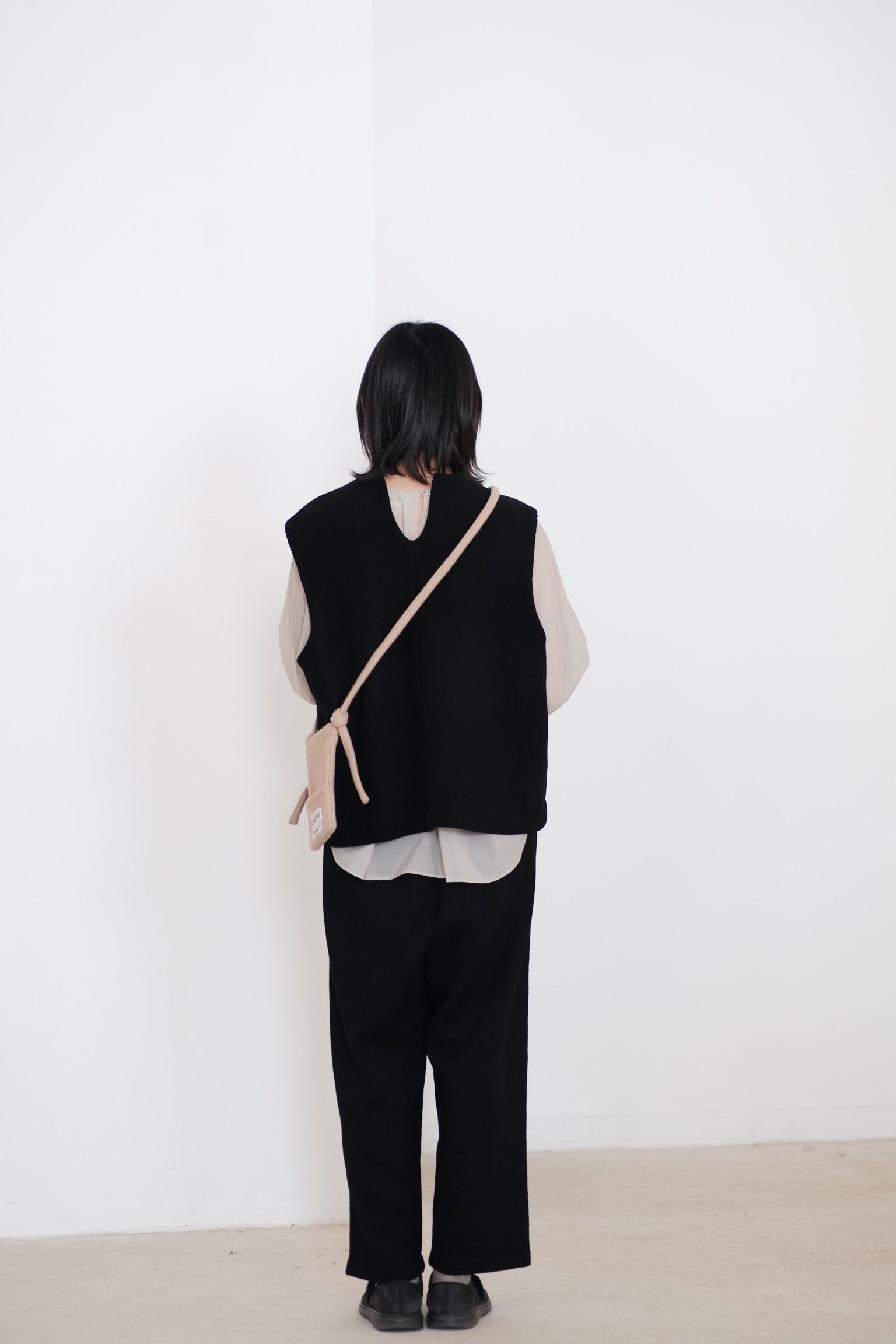 OMER VEST (BLACK)