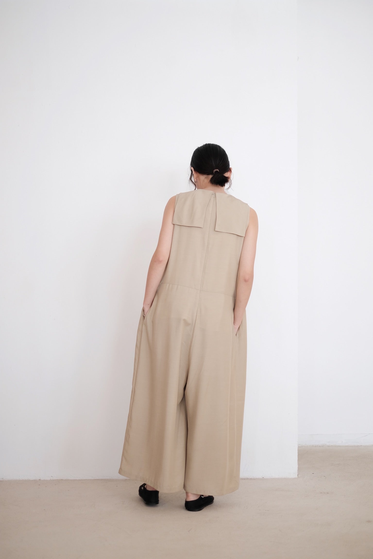 MINA JUMPSUIT (BEIGE)