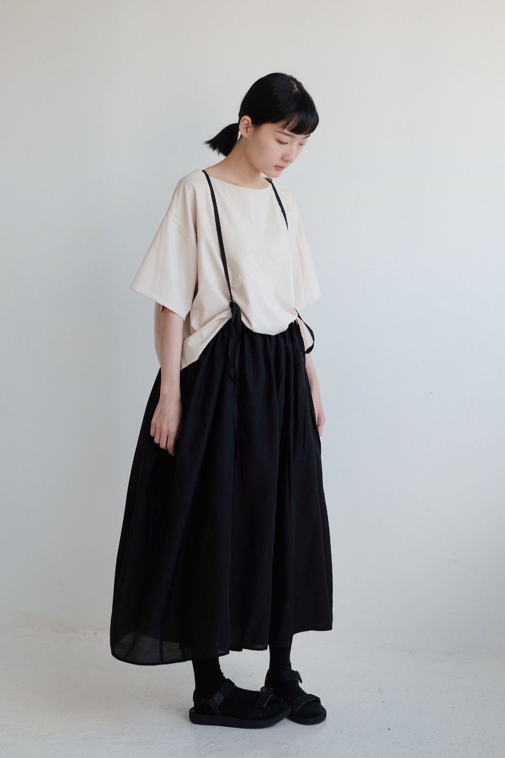 LUNA SKIRT WITH NARROW STRAPS