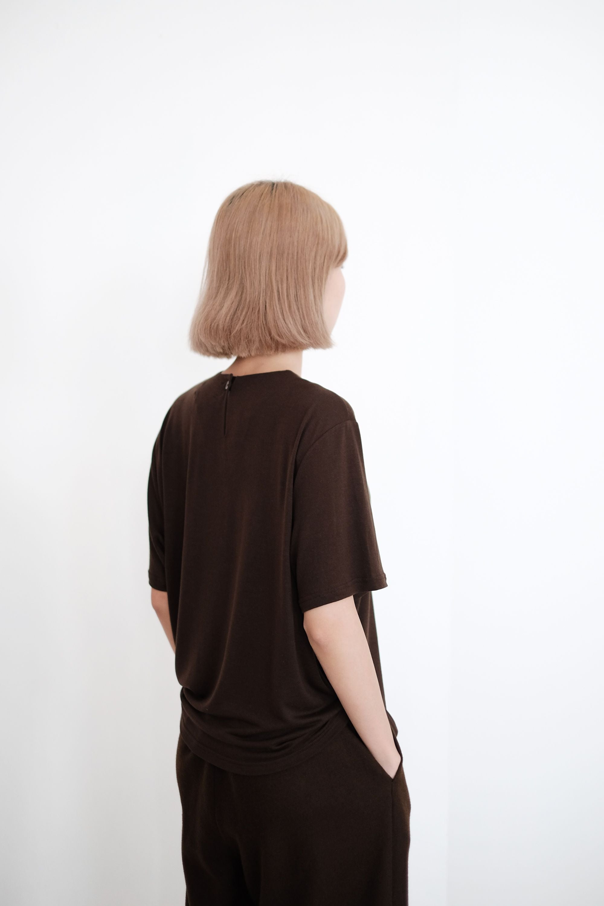 SHILOH TEE (BROWN)