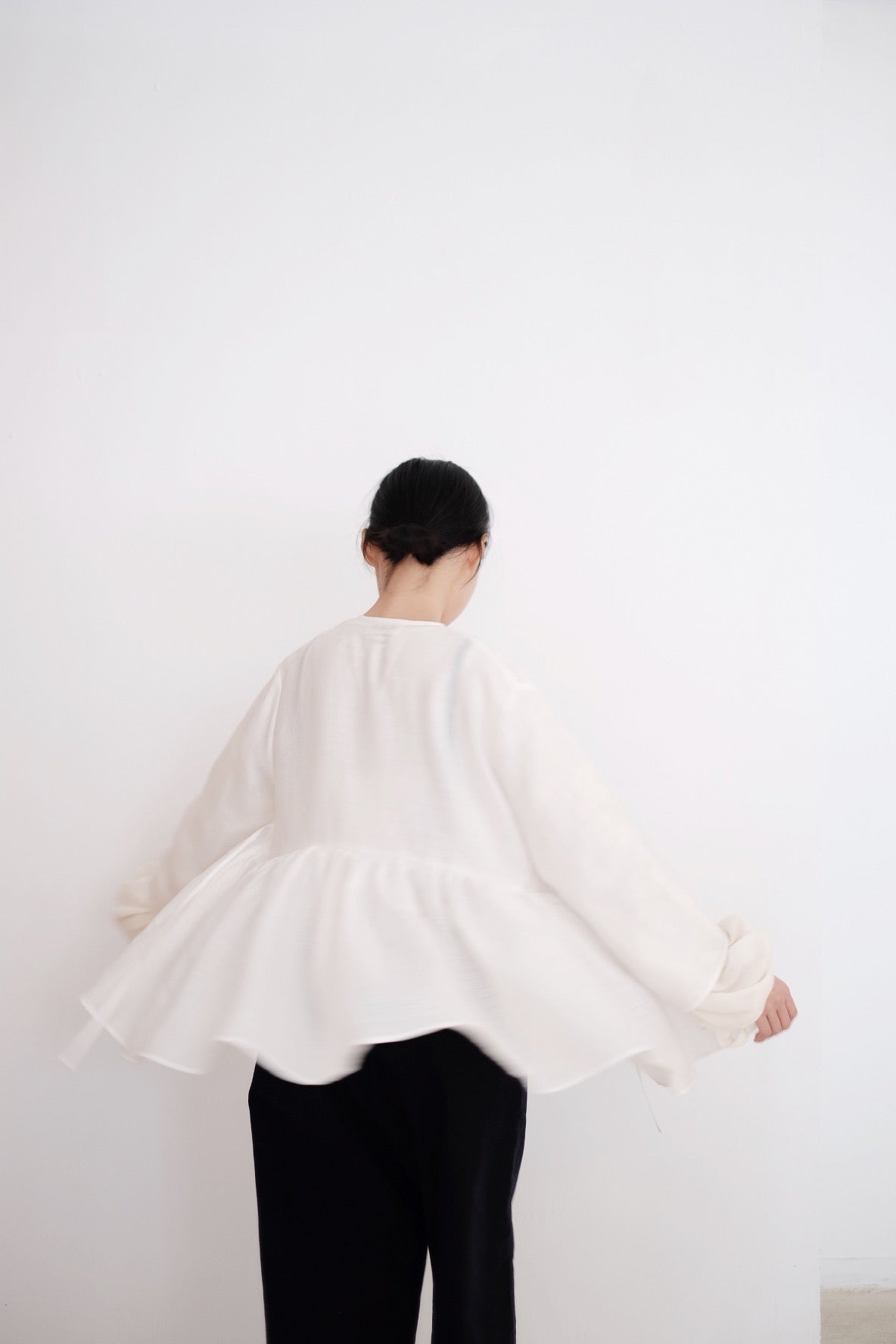 KĒKI LAYER BLOUSES IN LINEN