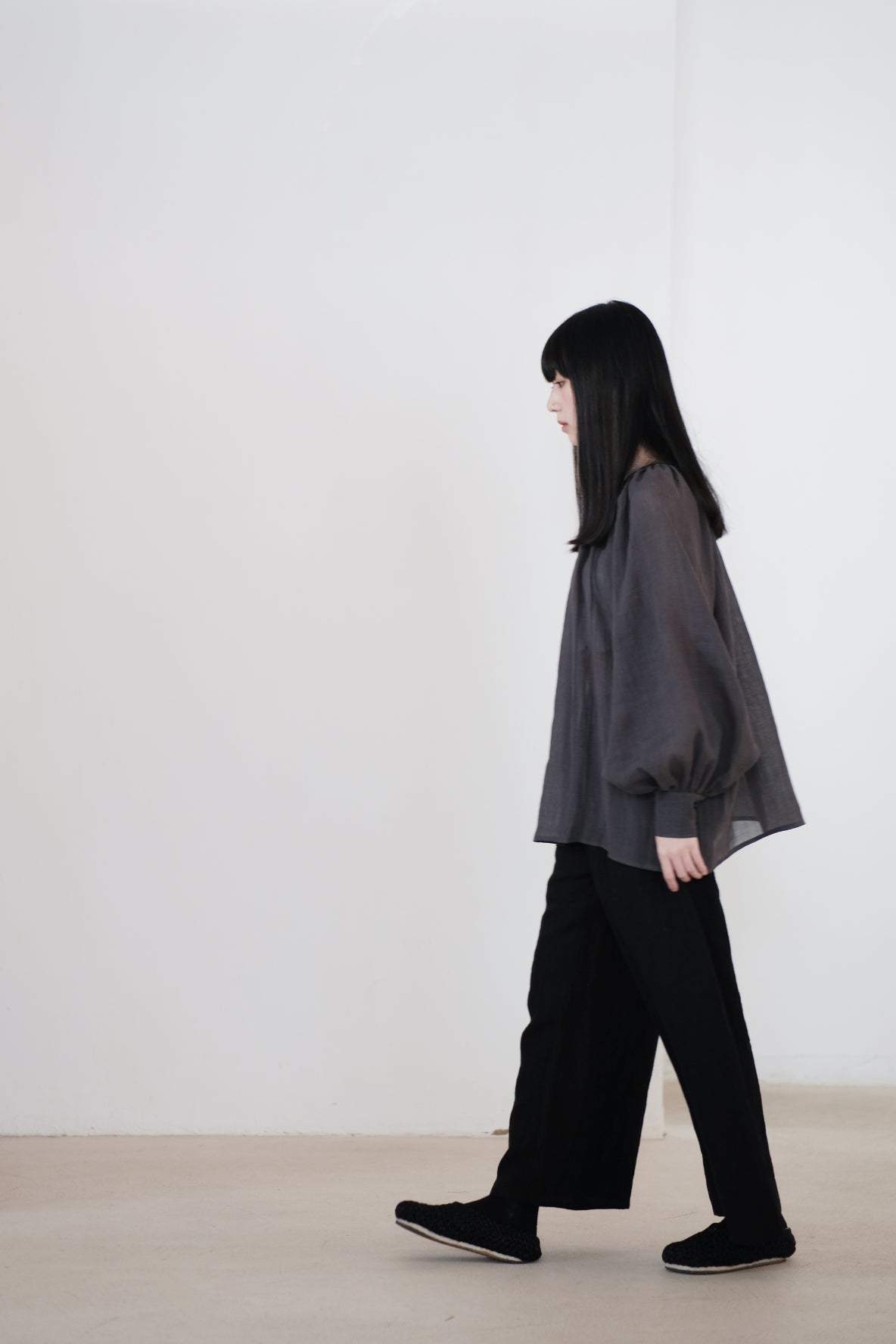 OCTAVIA BLOUSE IN BUBBLE SLEEVES (GREY) PRE-ORDER