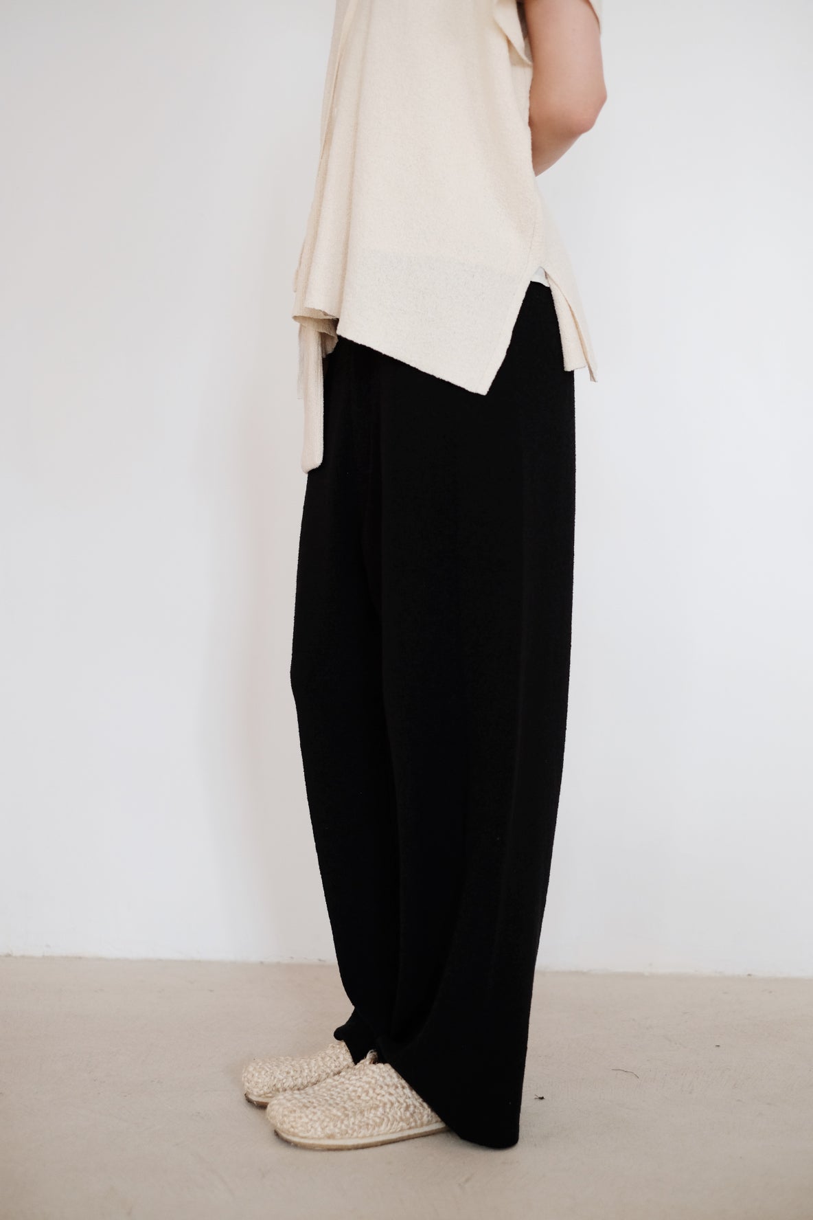 FLURINA KNIT PANTS (BLACK)