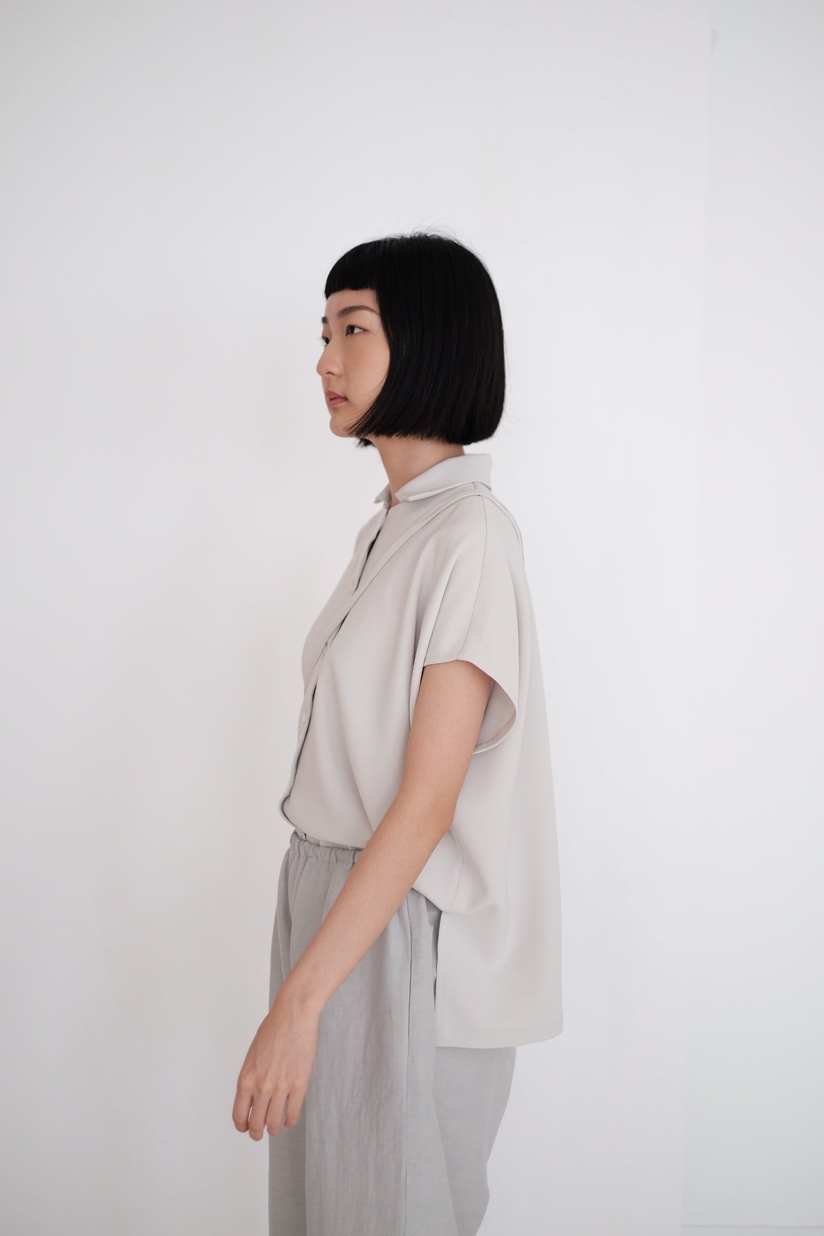 LAYLA BOX BLOUSE (LIGHT GREY)