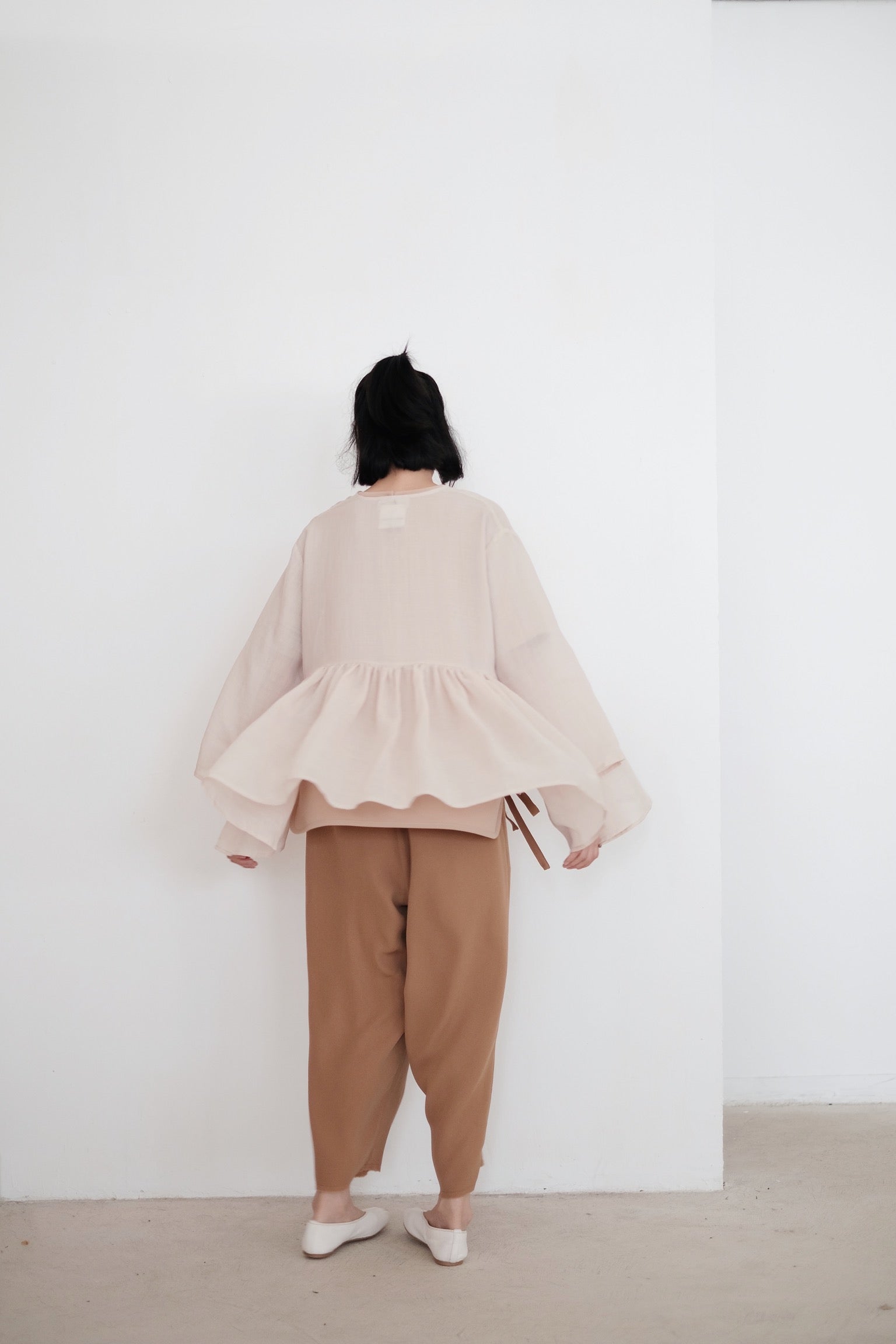 KĒKI LAYER BLOUSES WITH STRAPPING (PEARL)