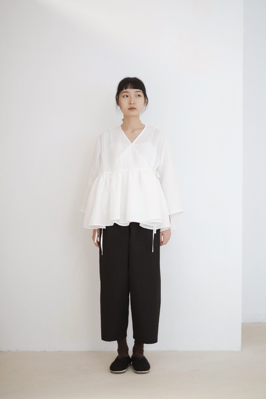 KĒKI LAYER BLOUSES WITH STRAPPING