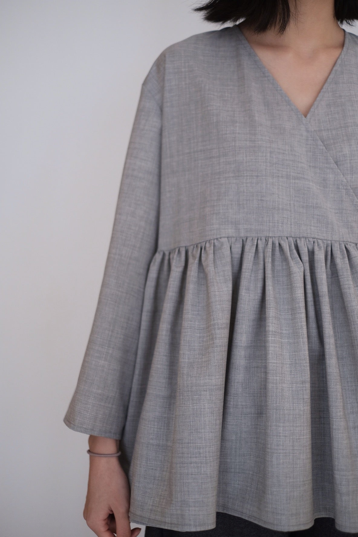 KĒKI LAYER BLOUSES IN GREY