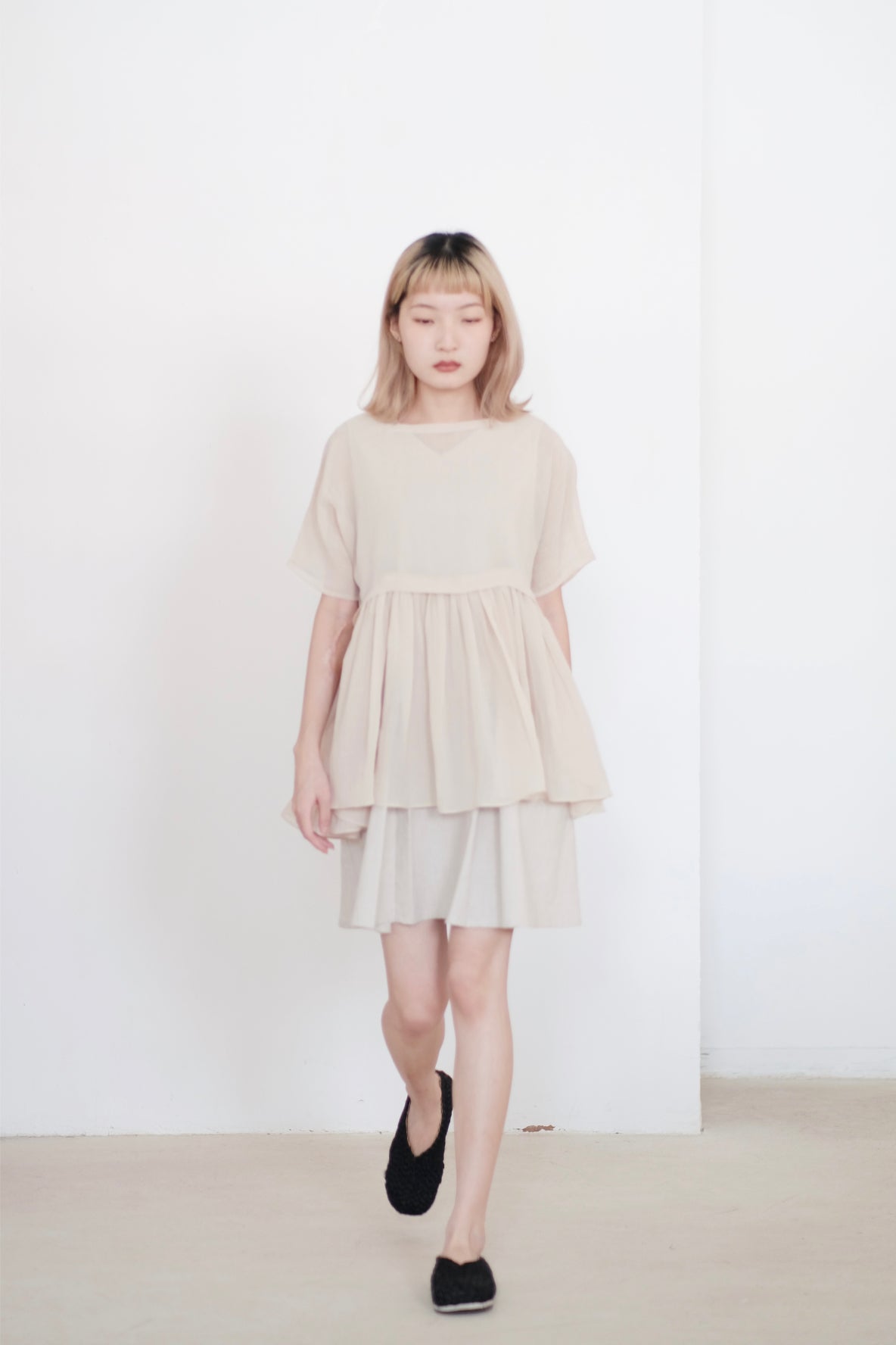 NOZOMI BLOUSE (BEIGE PEARL)