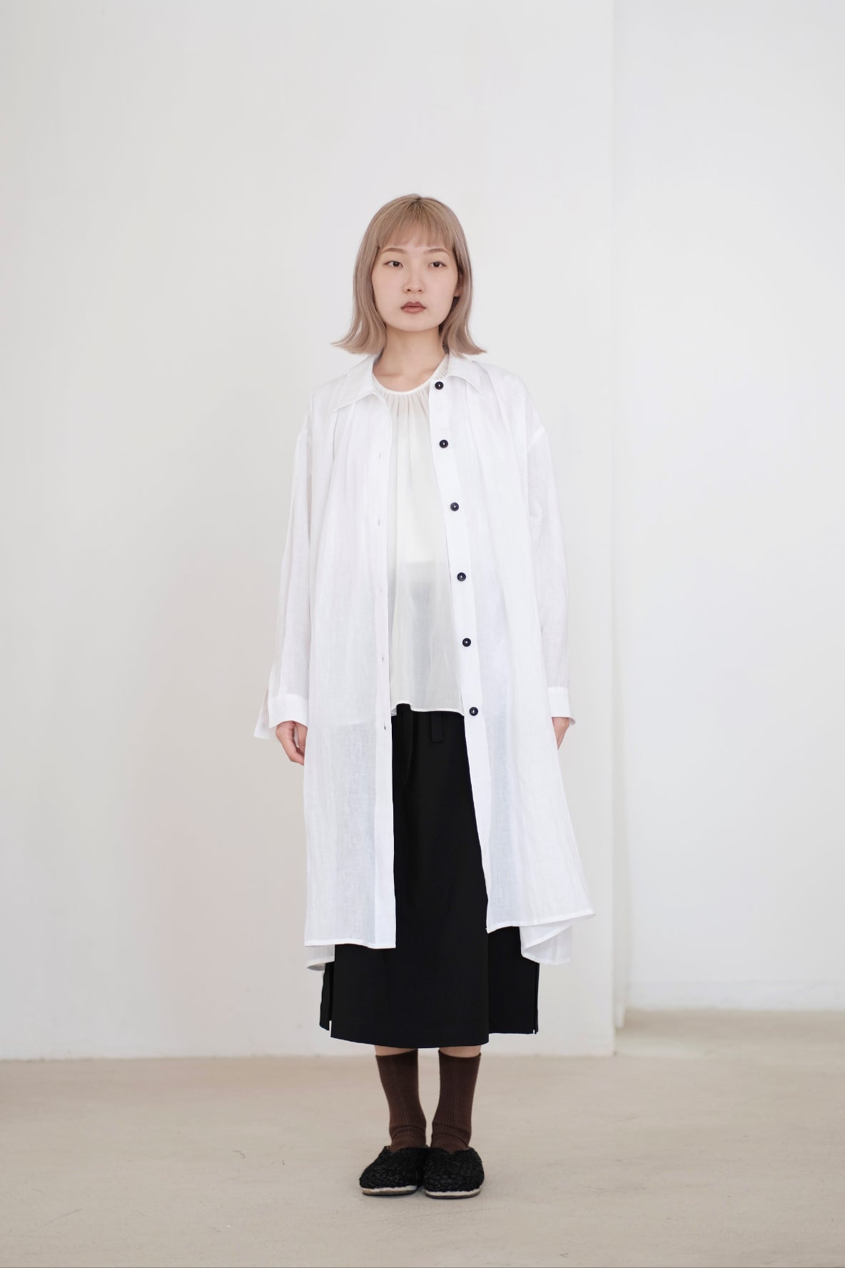 WRENNY LONG SHIRT DRESS (WHITE)