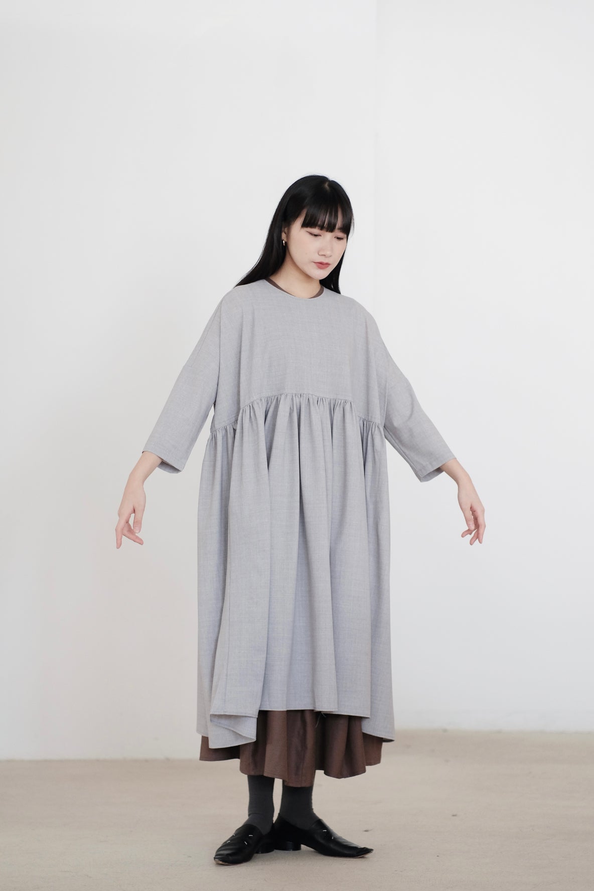 MIA DRESS IN GREY