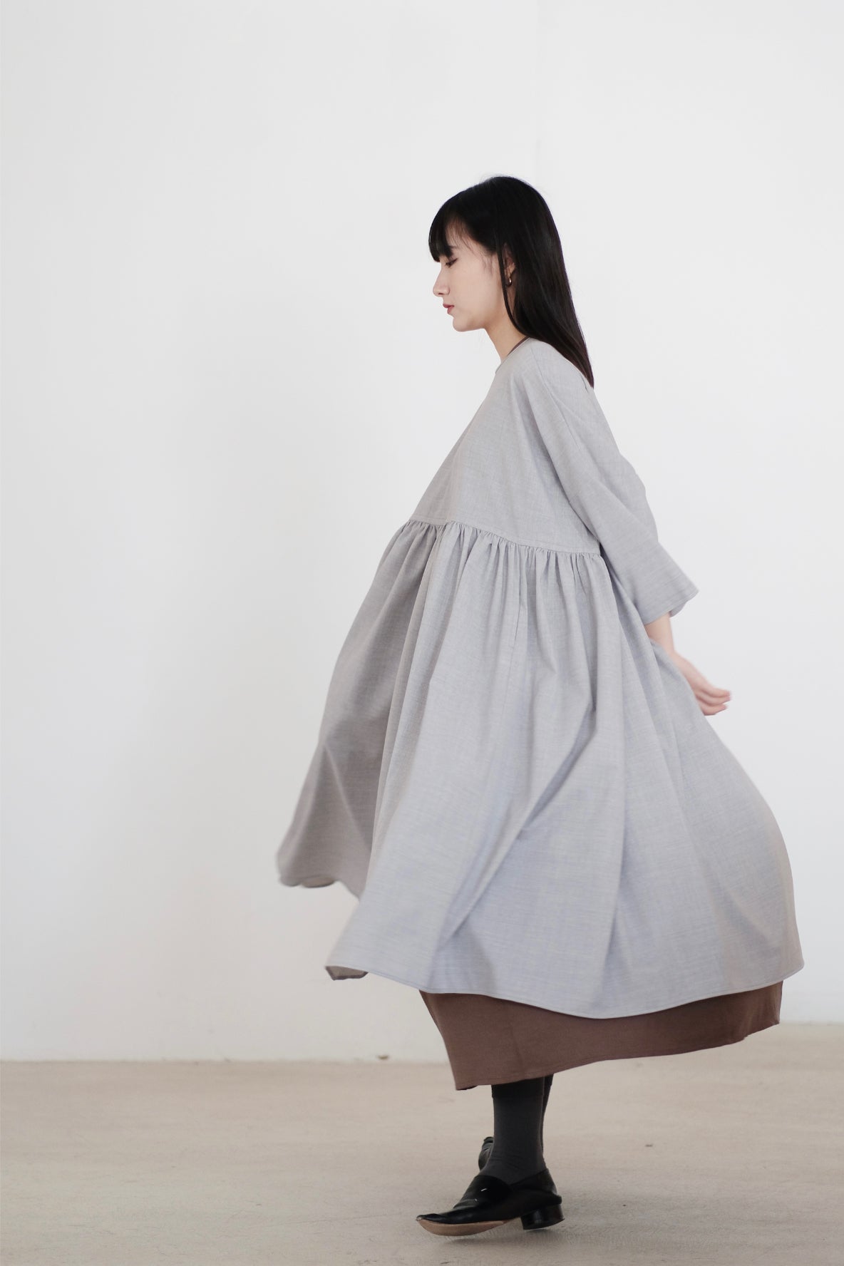 MIA DRESS IN GREY