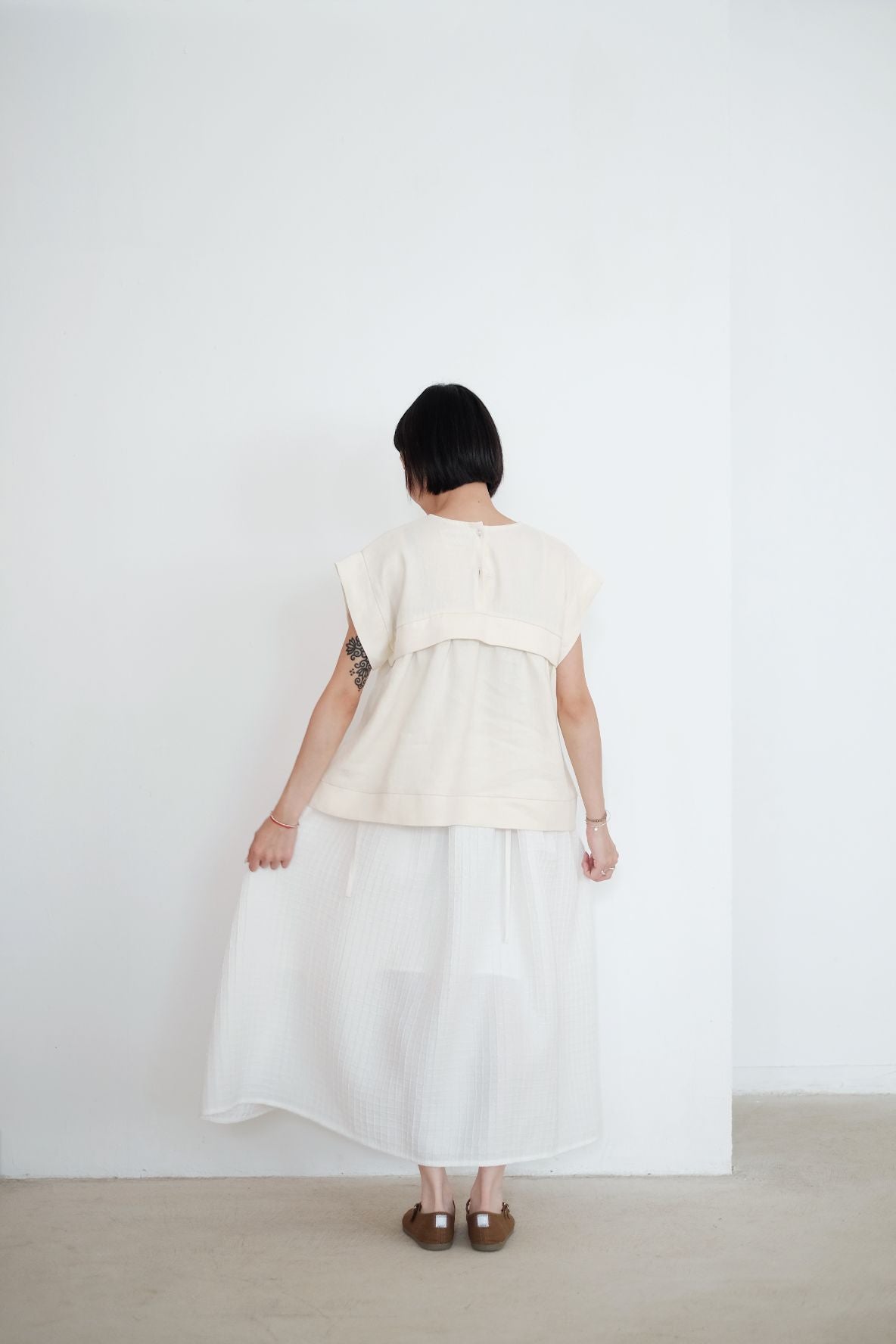 ALANA LINEN TOP (CREAM)