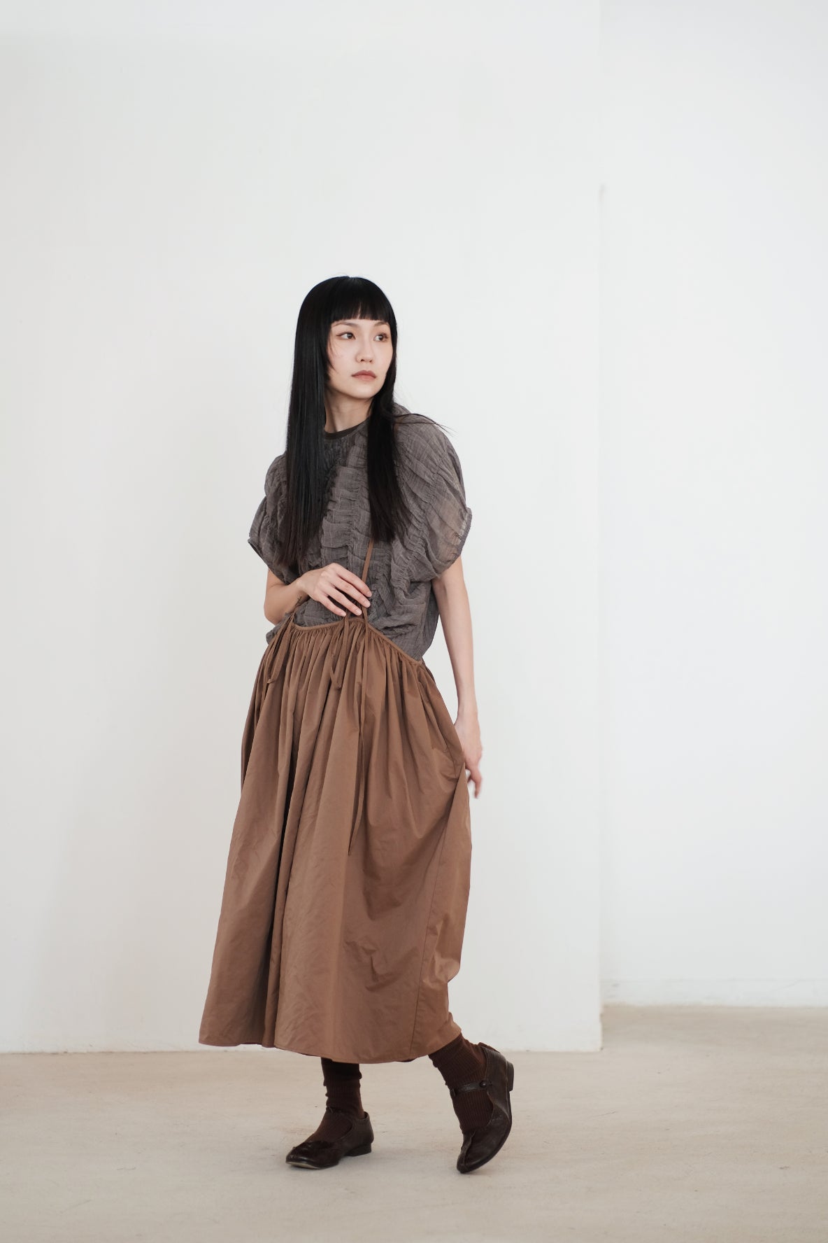 THE LUNA DRESS (BROWN)