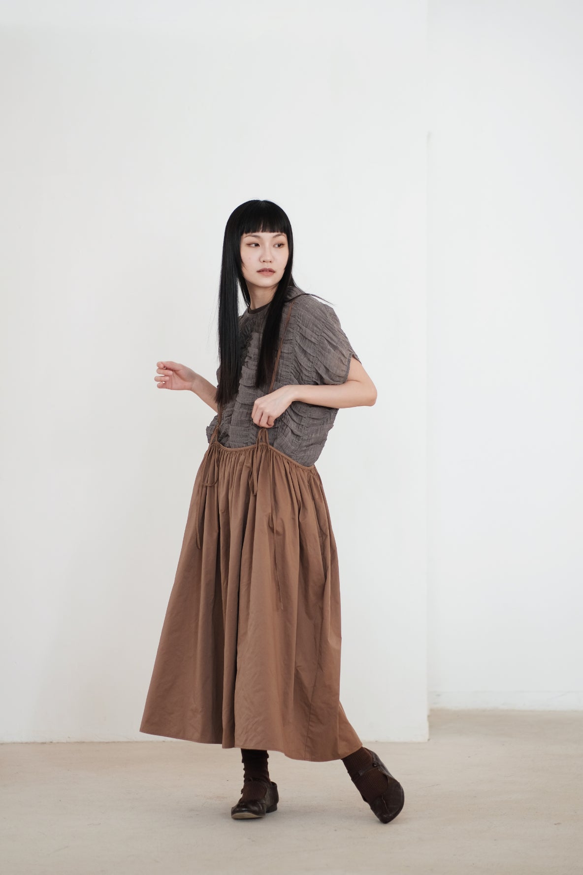 THE LUNA DRESS (BROWN)