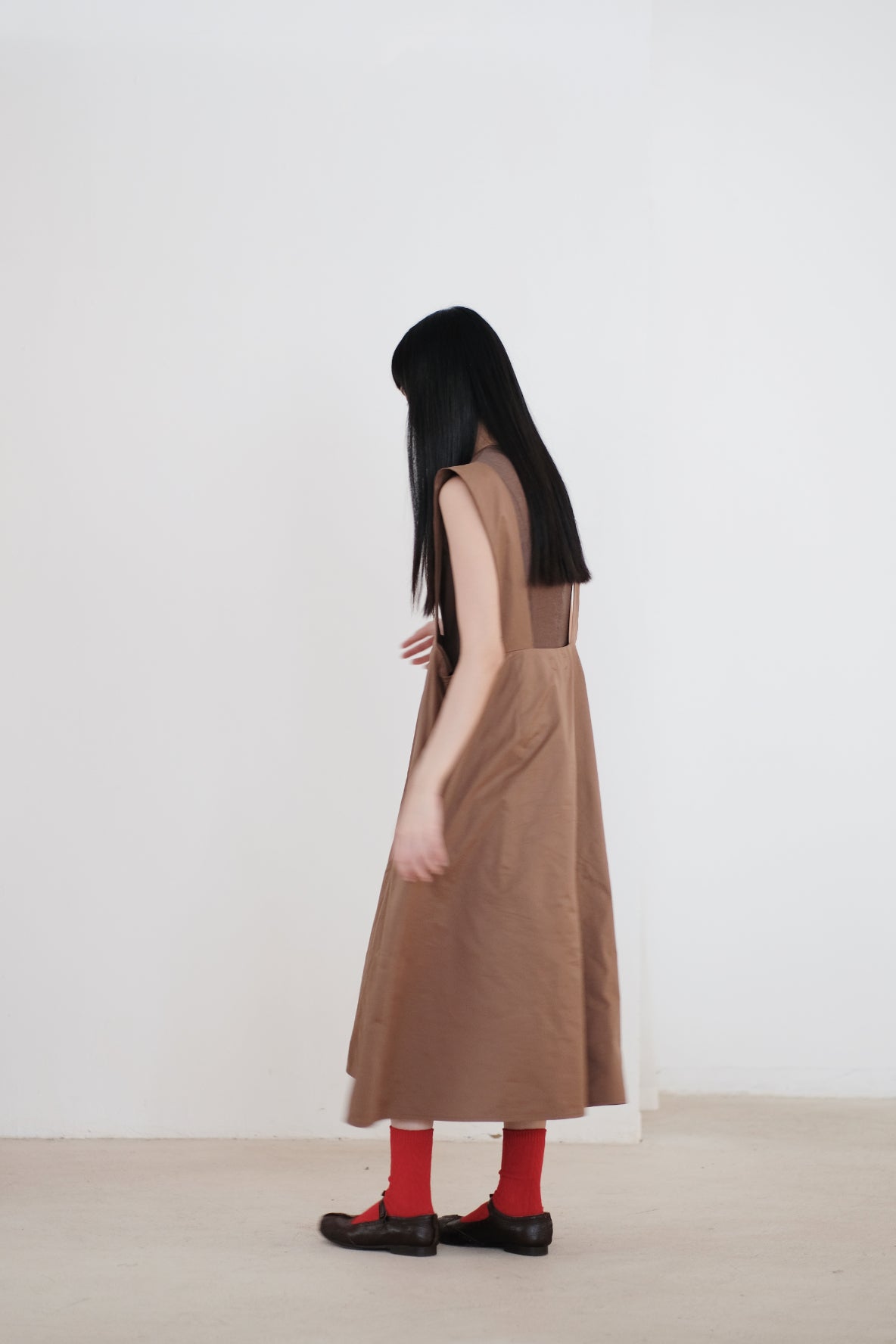 THE STELLE DRESS (BROWN)