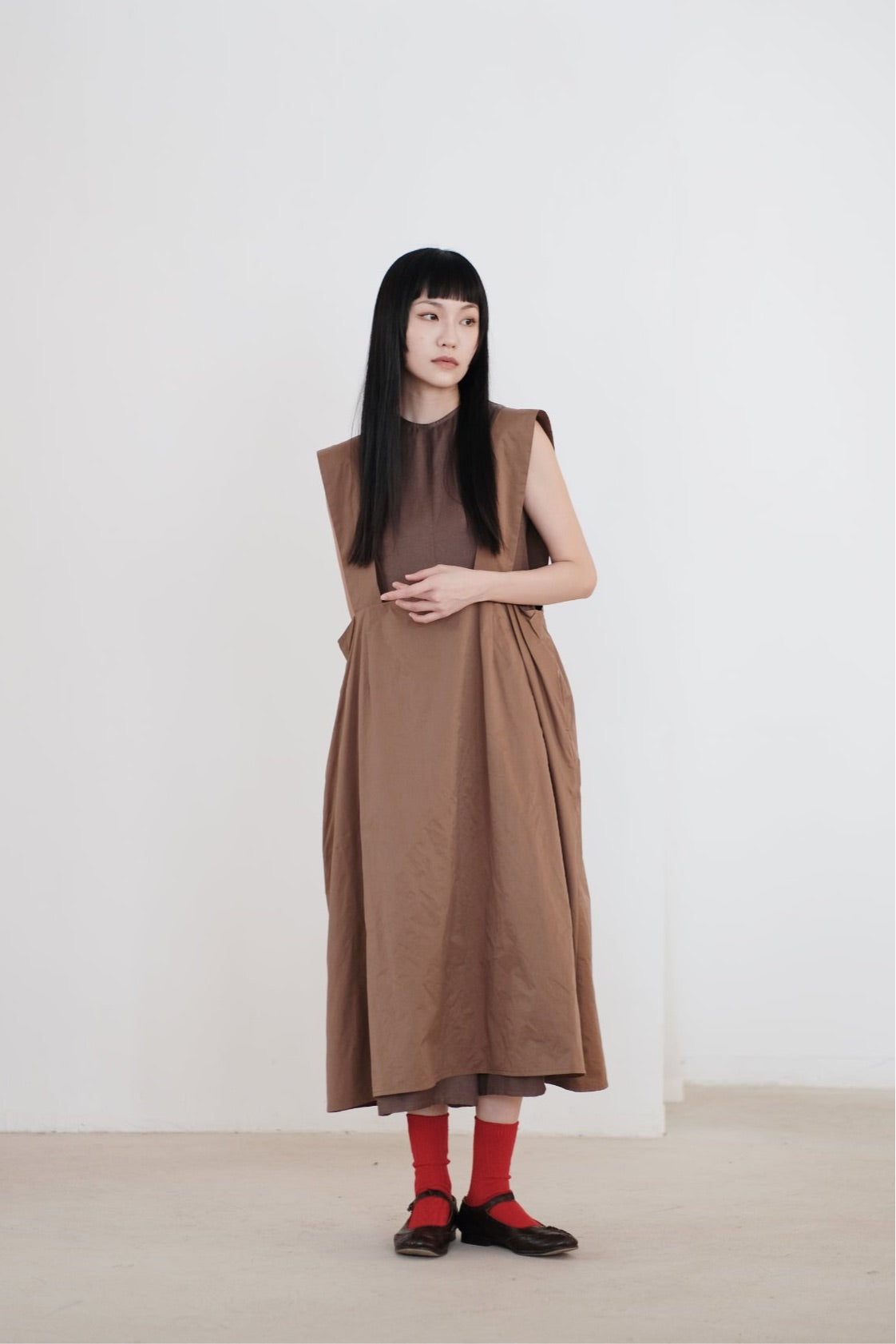 THE STELLE DRESS (BROWN)