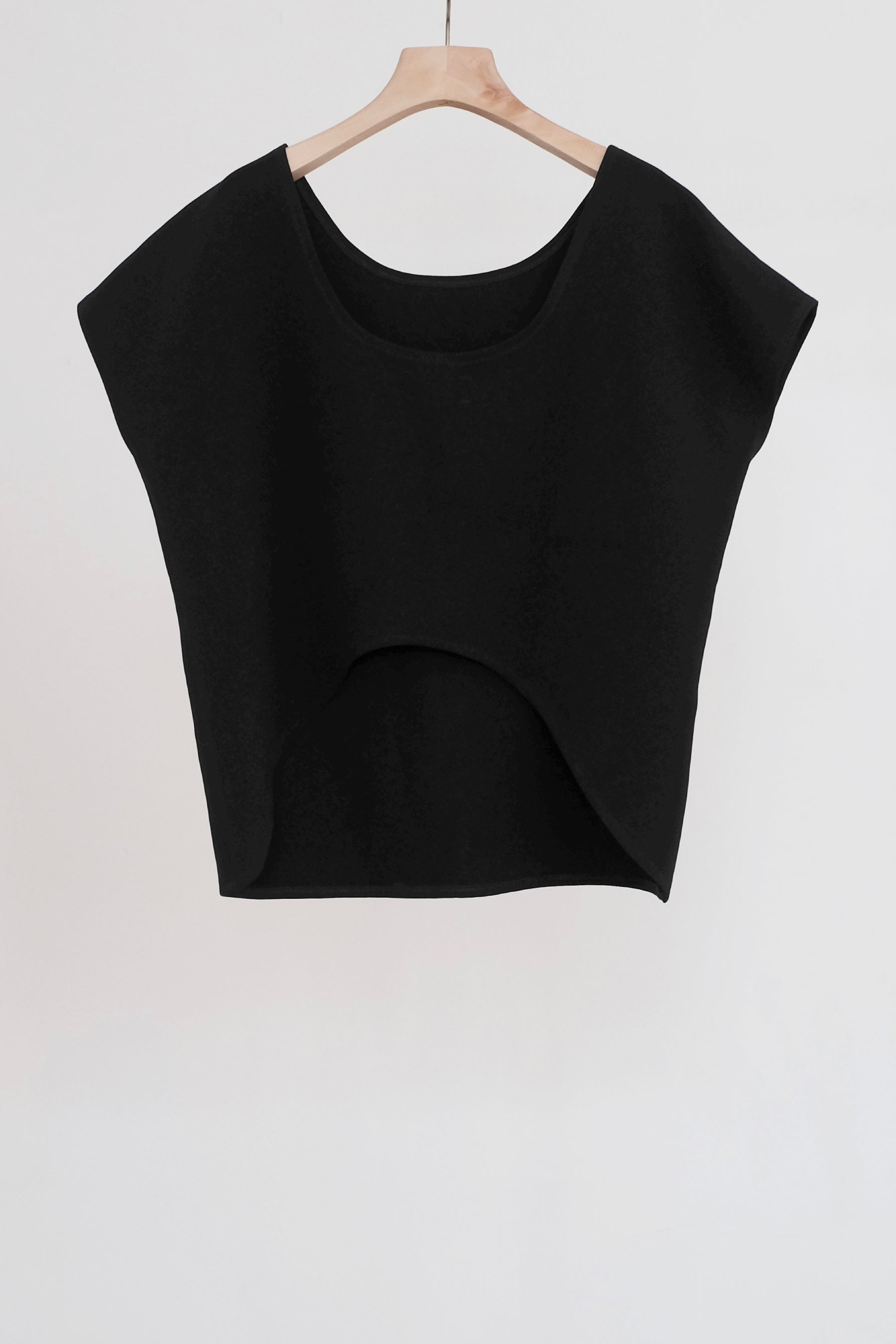 QUINNY TOP (BLACK)