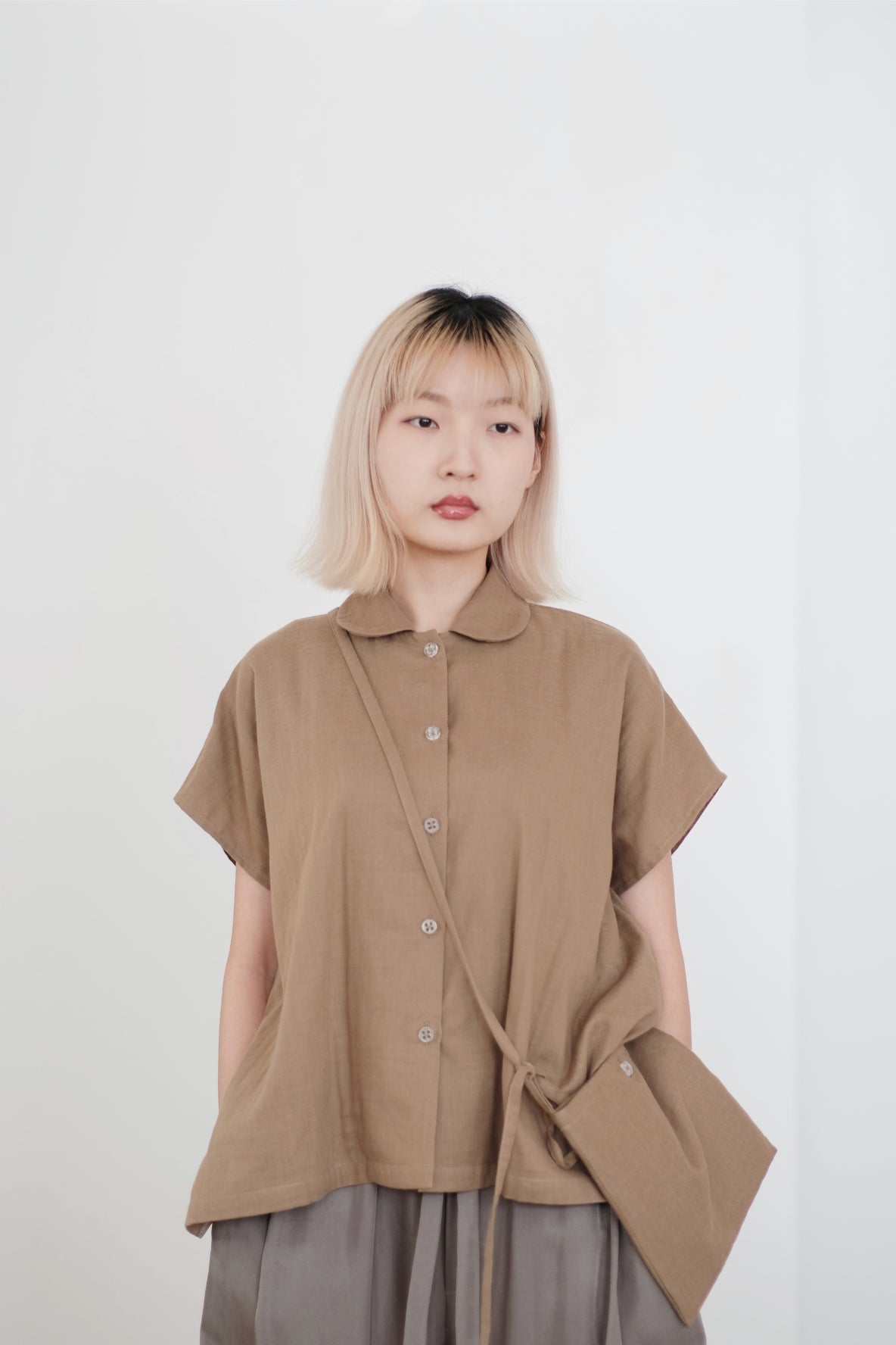 NYLA BOX BLOUSE(HONEY MUSTARD)