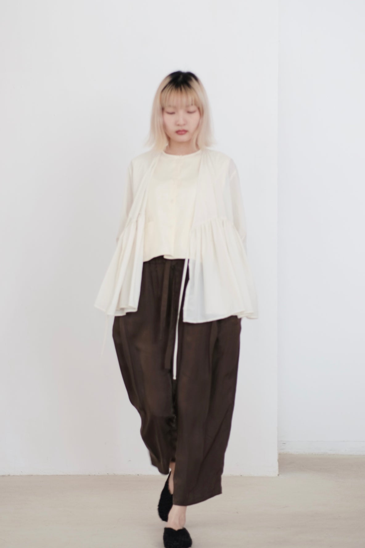 KĒKI LAYER BLOUSES WITH STRAPPING (PALE YELLOW)