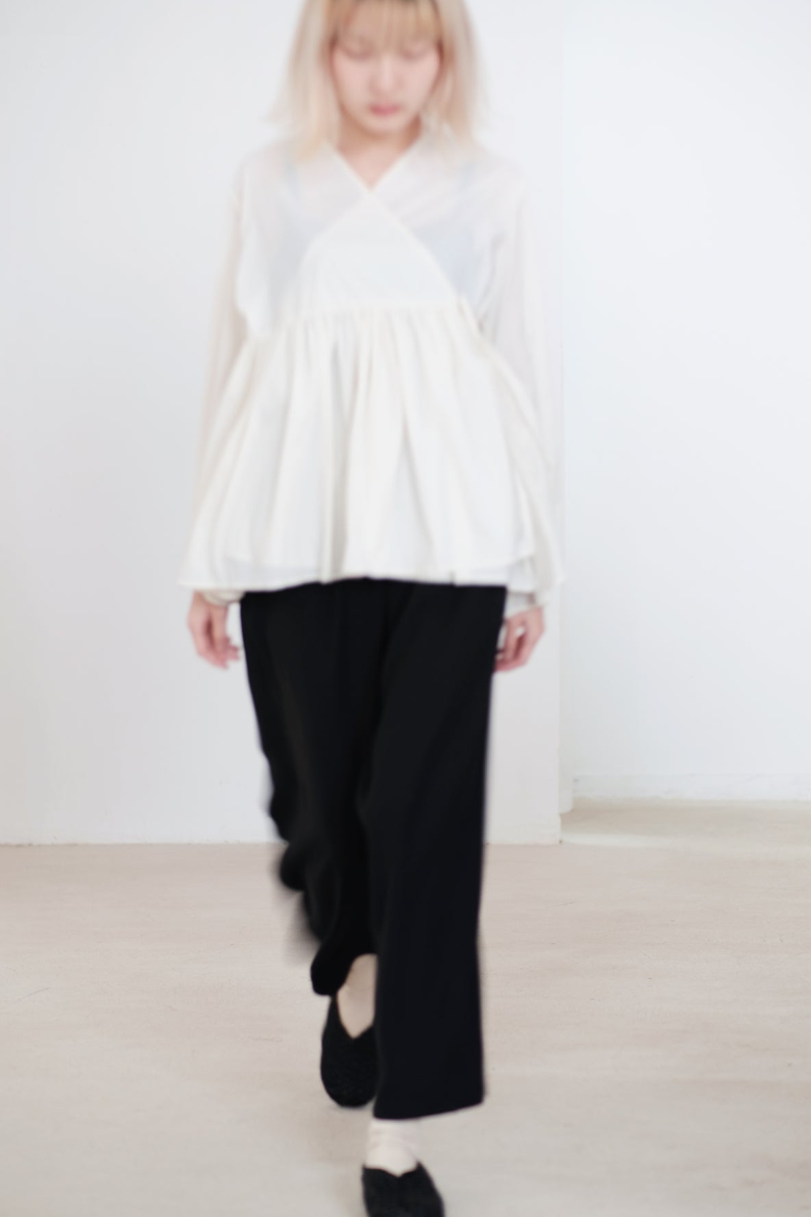 KĒKI LAYER BLOUSES WITH STRAPPING (PALE YELLOW)