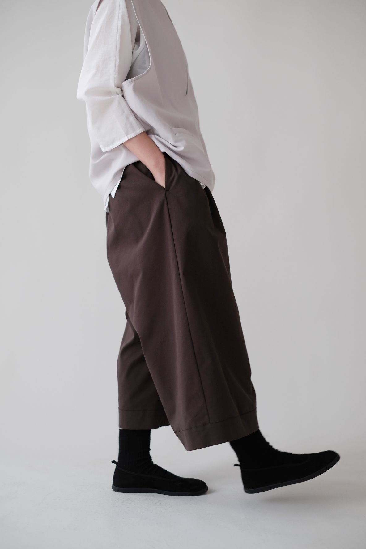 AILISEU WIDE PANTS (BROWN)