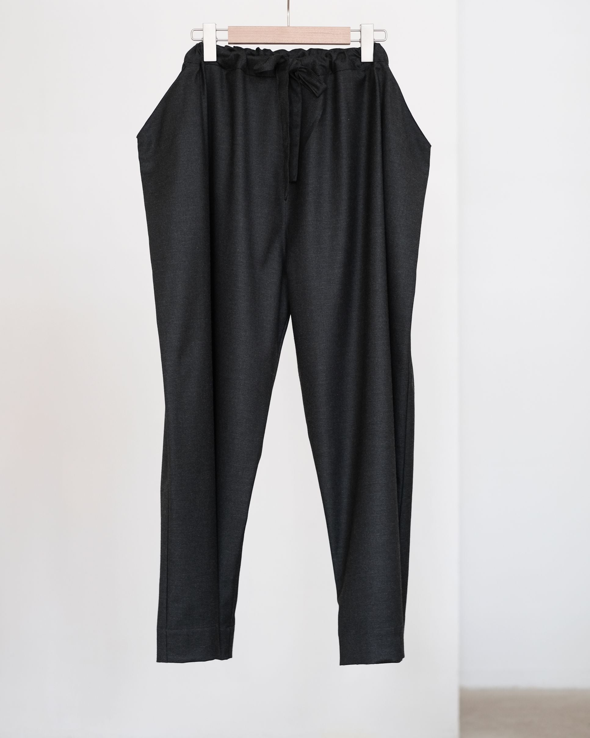 ASPEN PANTS (DARK GREY)